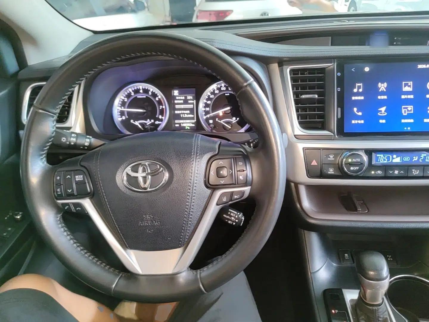 Toyota Highlander 2021 2.0T Four-Wheel Drive Luxury Edition 7 Seats — миниатюра 12