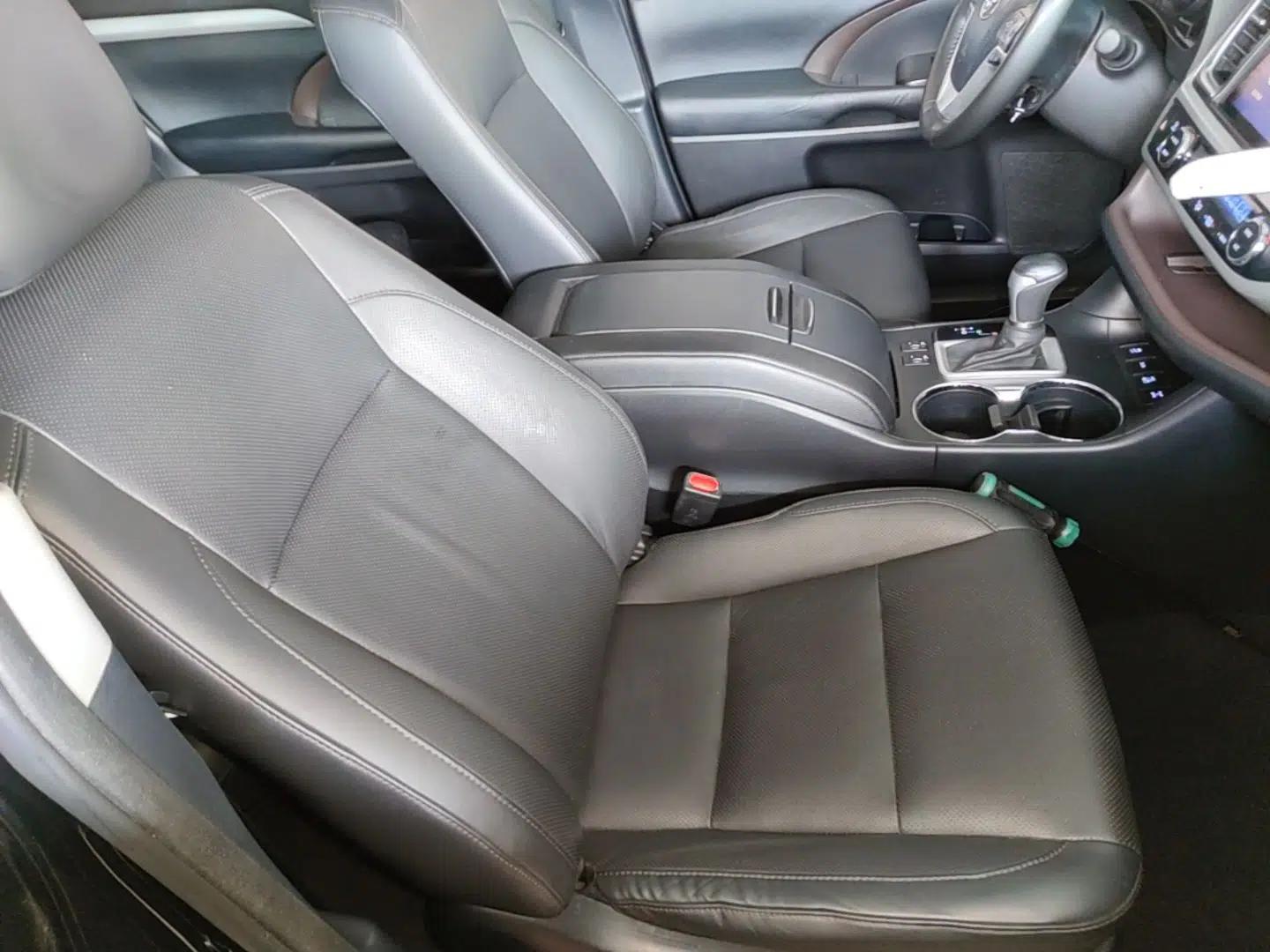 Toyota Highlander 2021 2.0T Four-Wheel Drive Luxury Edition 7 Seats — миниатюра 19
