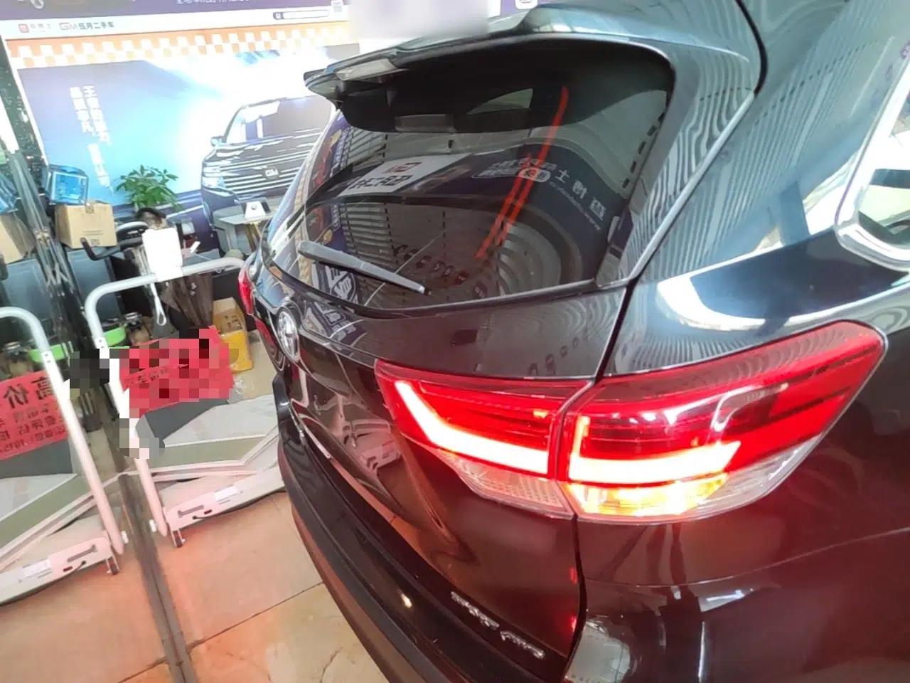 Toyota Highlander 2021 2.0T Four-Wheel Drive Luxury Edition 7 Seats — миниатюра 5