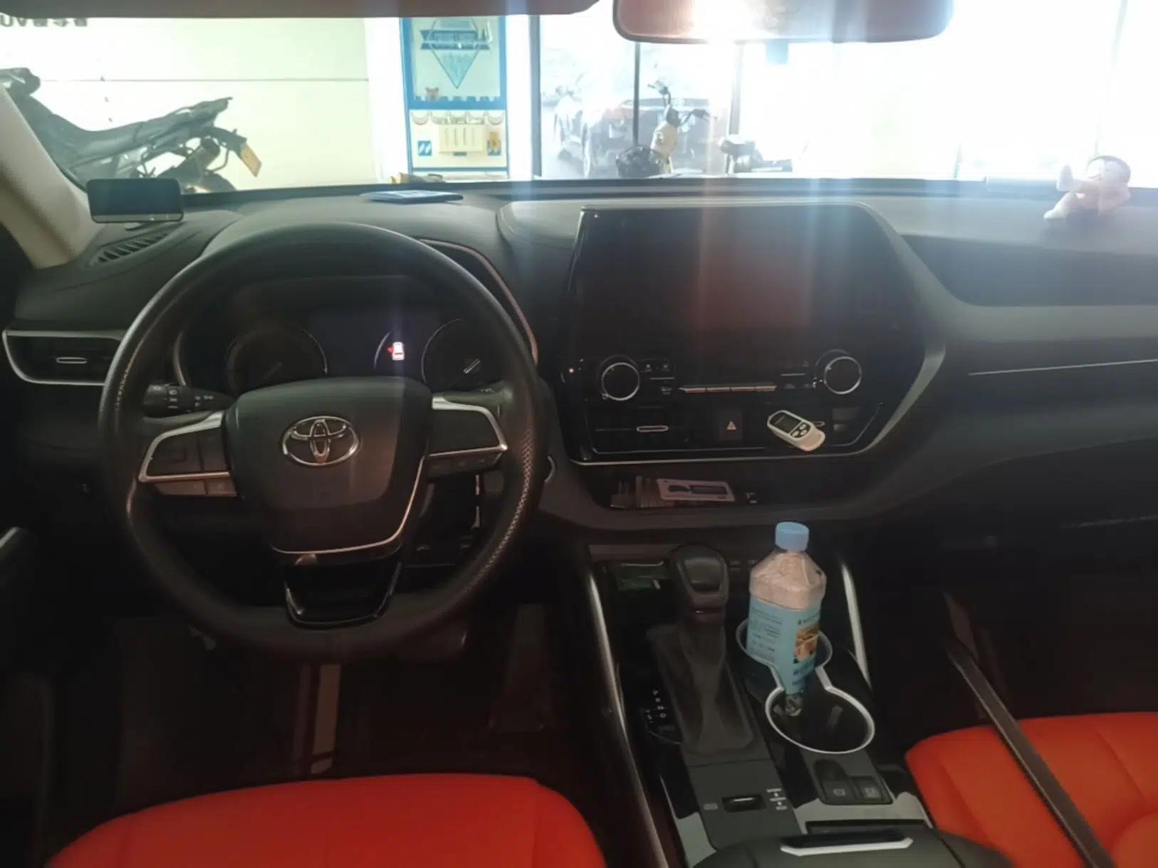 Toyota Highlander 2023 2.5L Smart Electric Hybrid Dual-Engine Two-Wheel Drive Elite Version 5 Seats — миниатюра 12