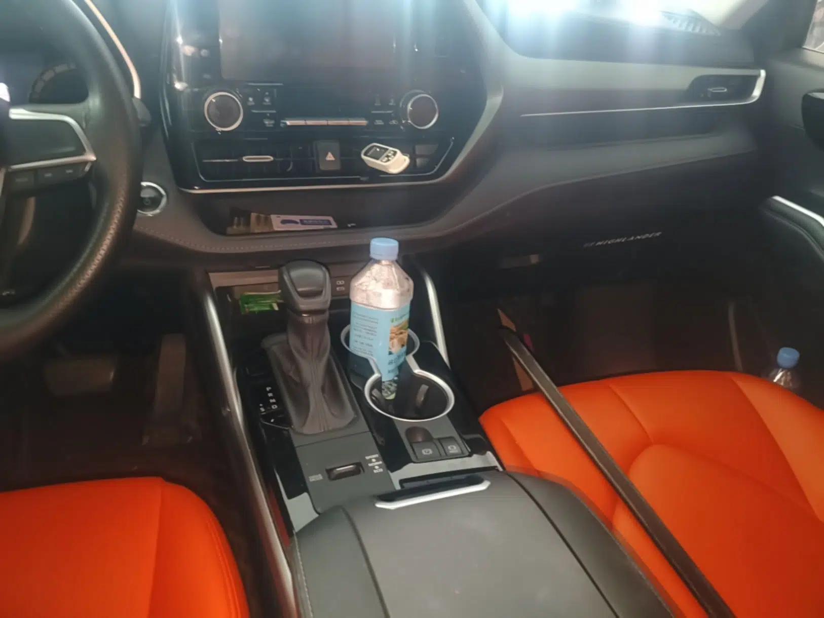 Toyota Highlander 2023 2.5L Smart Electric Hybrid Dual-Engine Two-Wheel Drive Elite Version 5 Seats — миниатюра 16