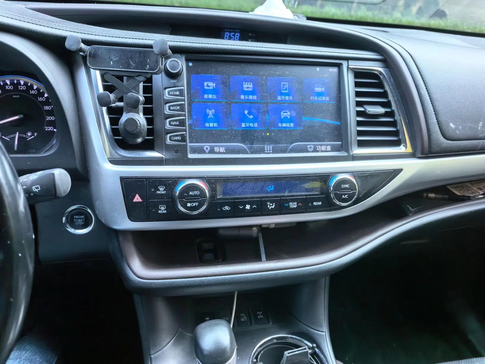 Toyota Highlander 2018 2.0T Four-Wheel Drive Luxury Edition 7 Seats China V Emission Standard — миниатюра 13