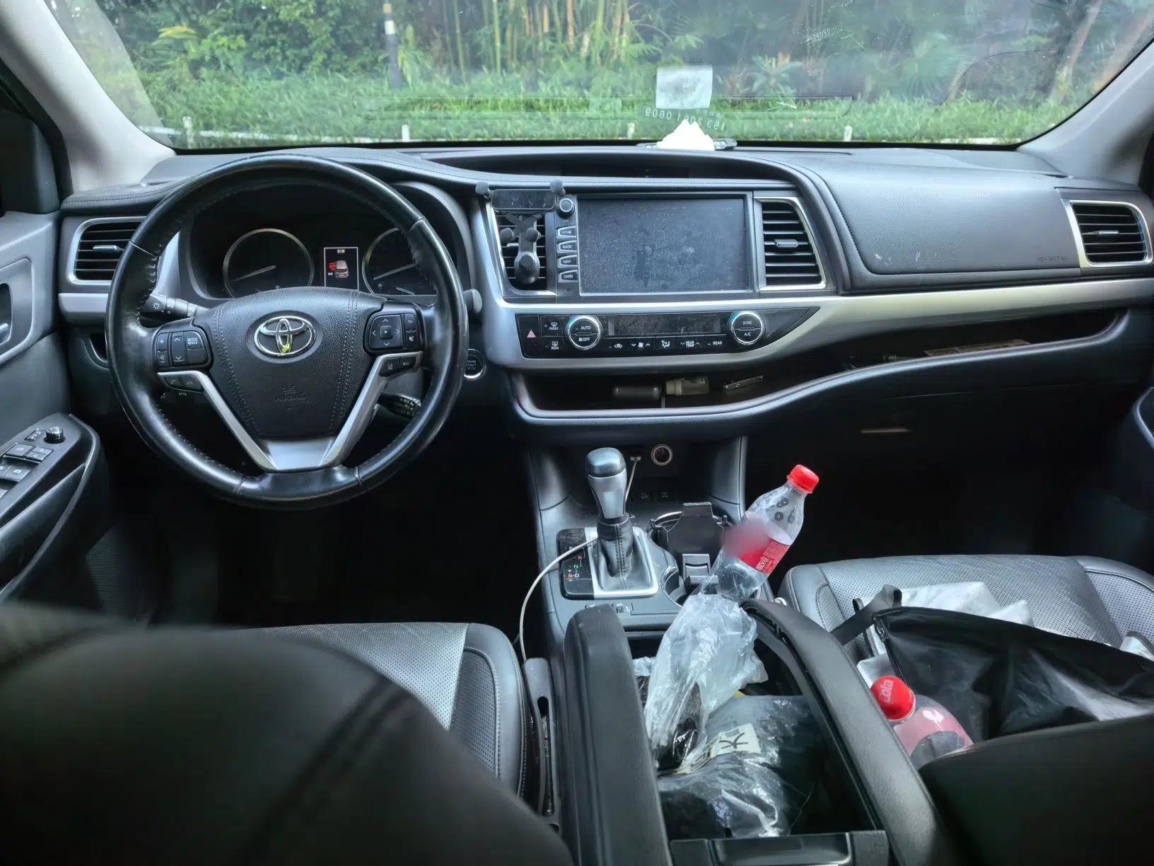 Toyota Highlander 2018 2.0T Four-Wheel Drive Luxury Edition 7 Seats China V Emission Standard — миниатюра 9
