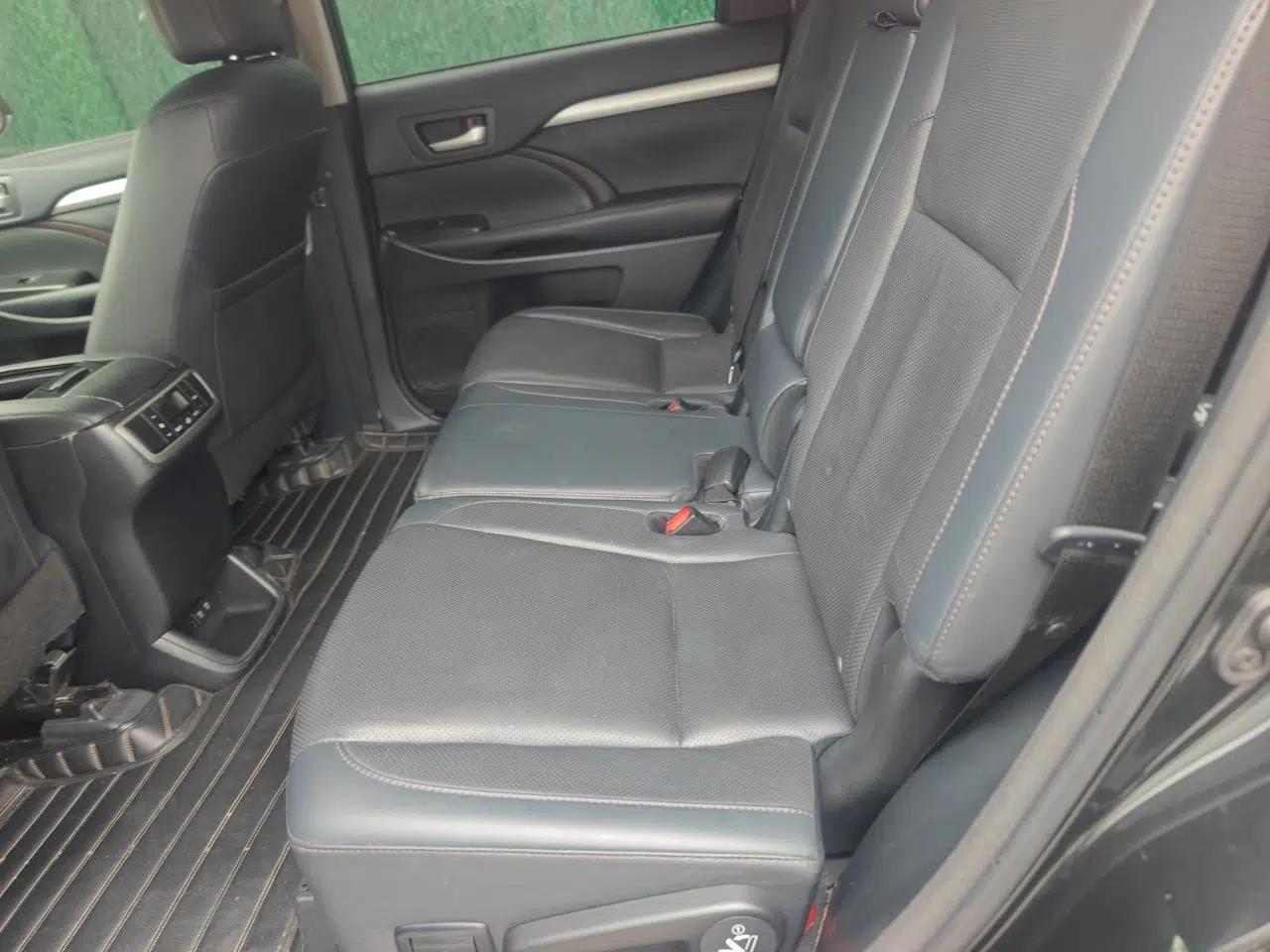 Toyota Highlander 2018 2.0T Four-Wheel Drive Prestige Version 7 Seats China V Emission Standard — миниатюра 17