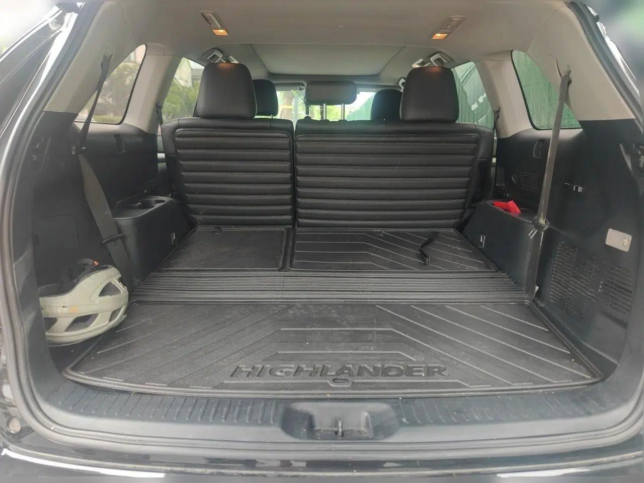 Toyota Highlander 2018 2.0T Four-Wheel Drive Prestige Version 7 Seats China V Emission Standard — миниатюра 19