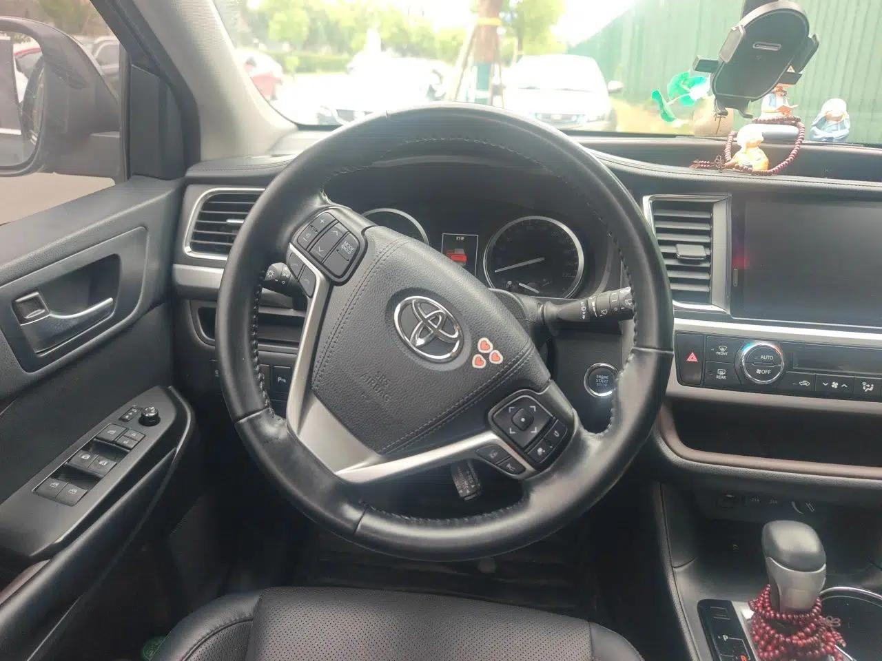 Toyota Highlander 2018 2.0T Four-Wheel Drive Prestige Version 7 Seats China V Emission Standard — миниатюра 10