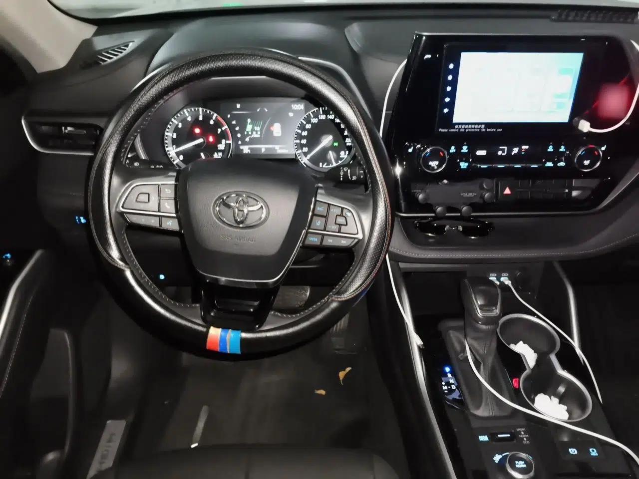 Toyota Highlander 2022 380T 4x4 Luxury Edition 7 Seats — миниатюра 10