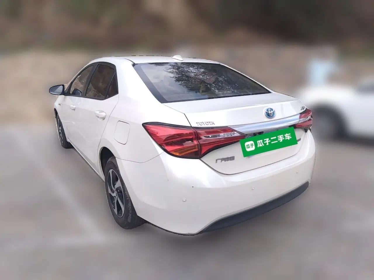 Toyota Levin 2017 Revised Dual-Engine 1.8H GS E-CVT Elite Sunroof Version China V Standard — миниатюра 4