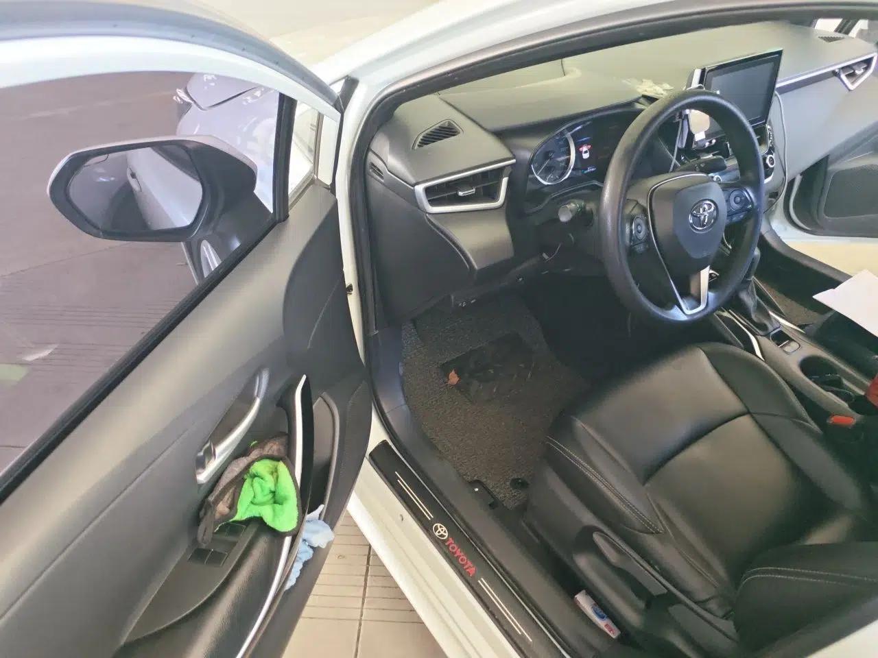 Toyota Levin 2021 Dual-Engine 1.8H E-CVT Luxury Edition — миниатюра 16