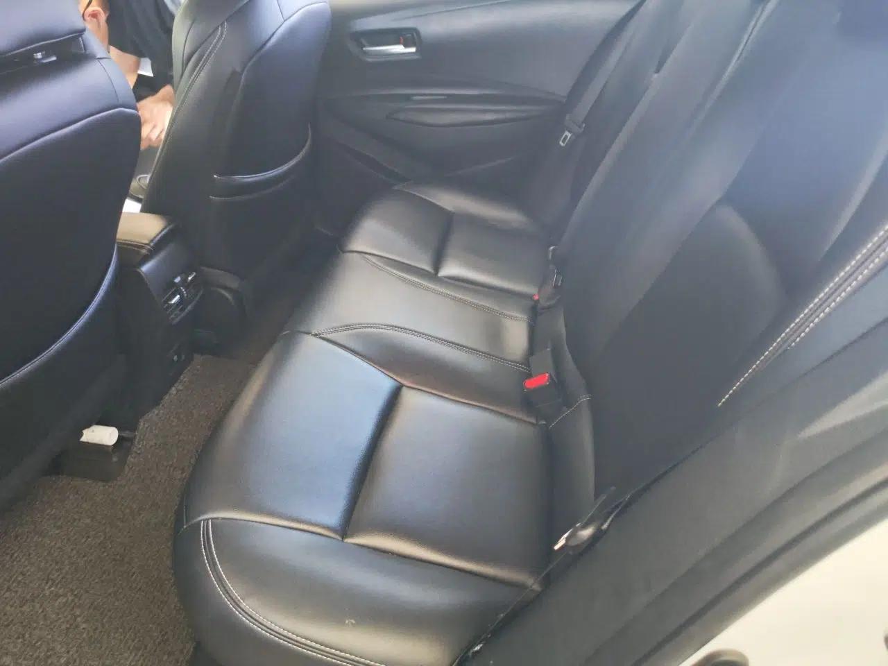 Toyota Levin 2021 Dual-Engine 1.8H E-CVT Luxury Edition — миниатюра 17