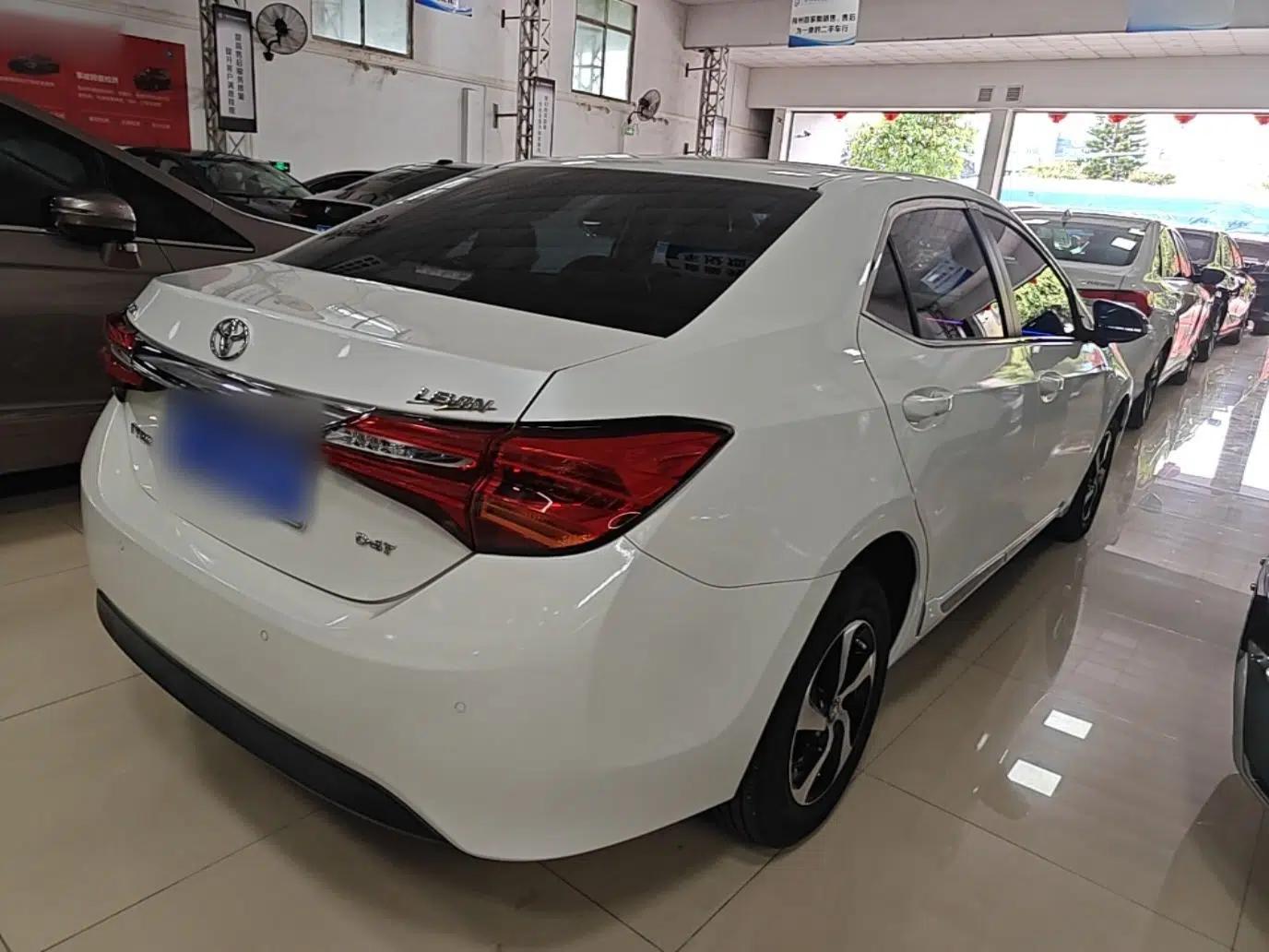 Toyota Levin 2017 Revised Version 185T CVT Elite Edition China VI Standard — миниатюра 6