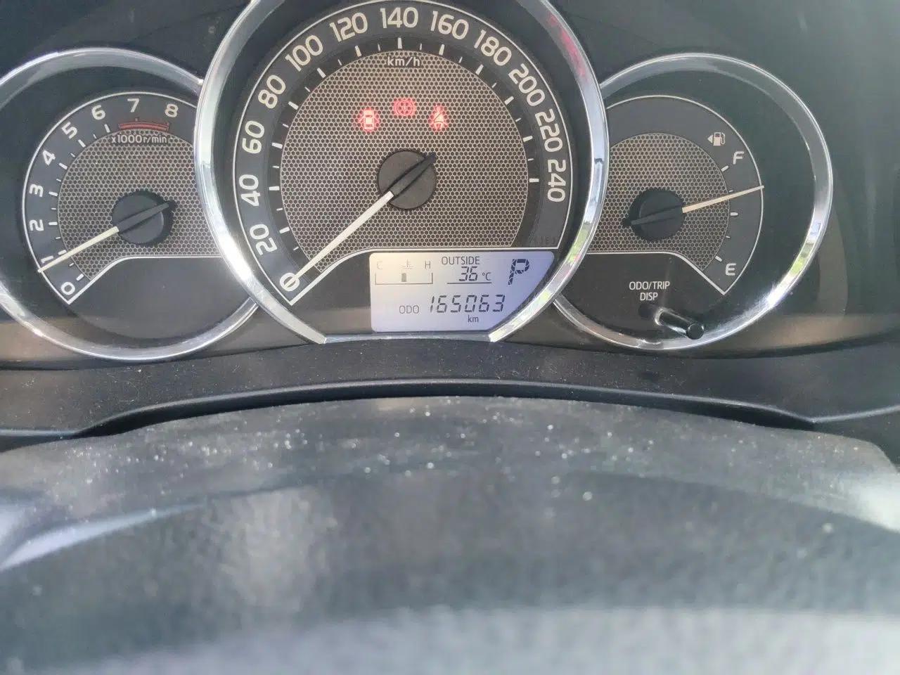 Toyota Levin 2014 1.6G CVT Elite Edition — миниатюра 12