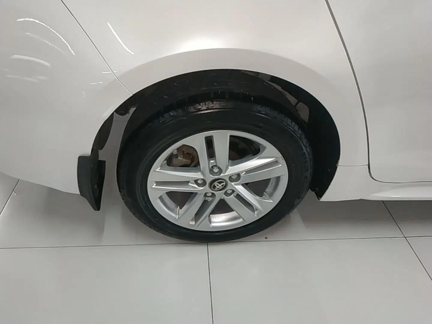 Toyota Levin 2021 185T CVT Luxury Edition — миниатюра 11