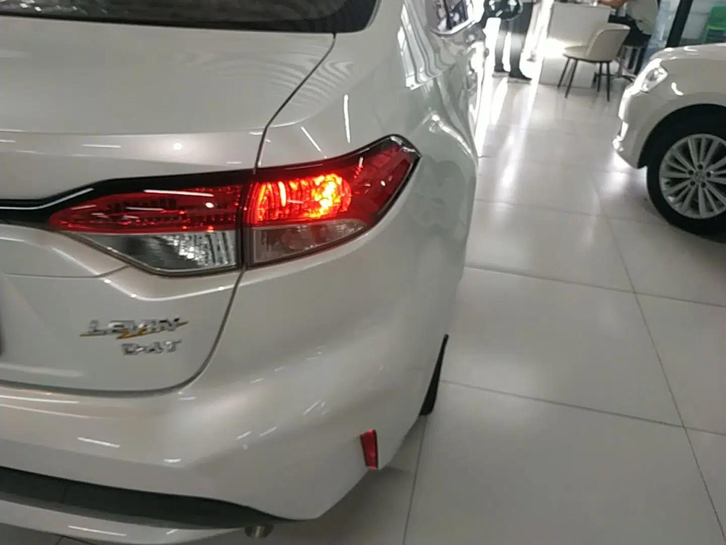 Toyota Levin 2021 185T CVT Luxury Edition — миниатюра 9