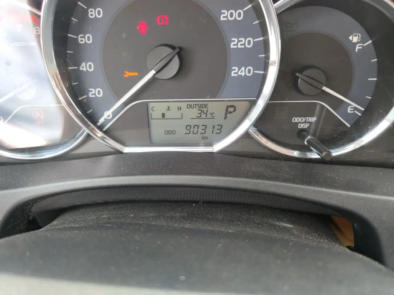 Toyota Levin 2018 185T CVT Luxury Edition — миниатюра 12