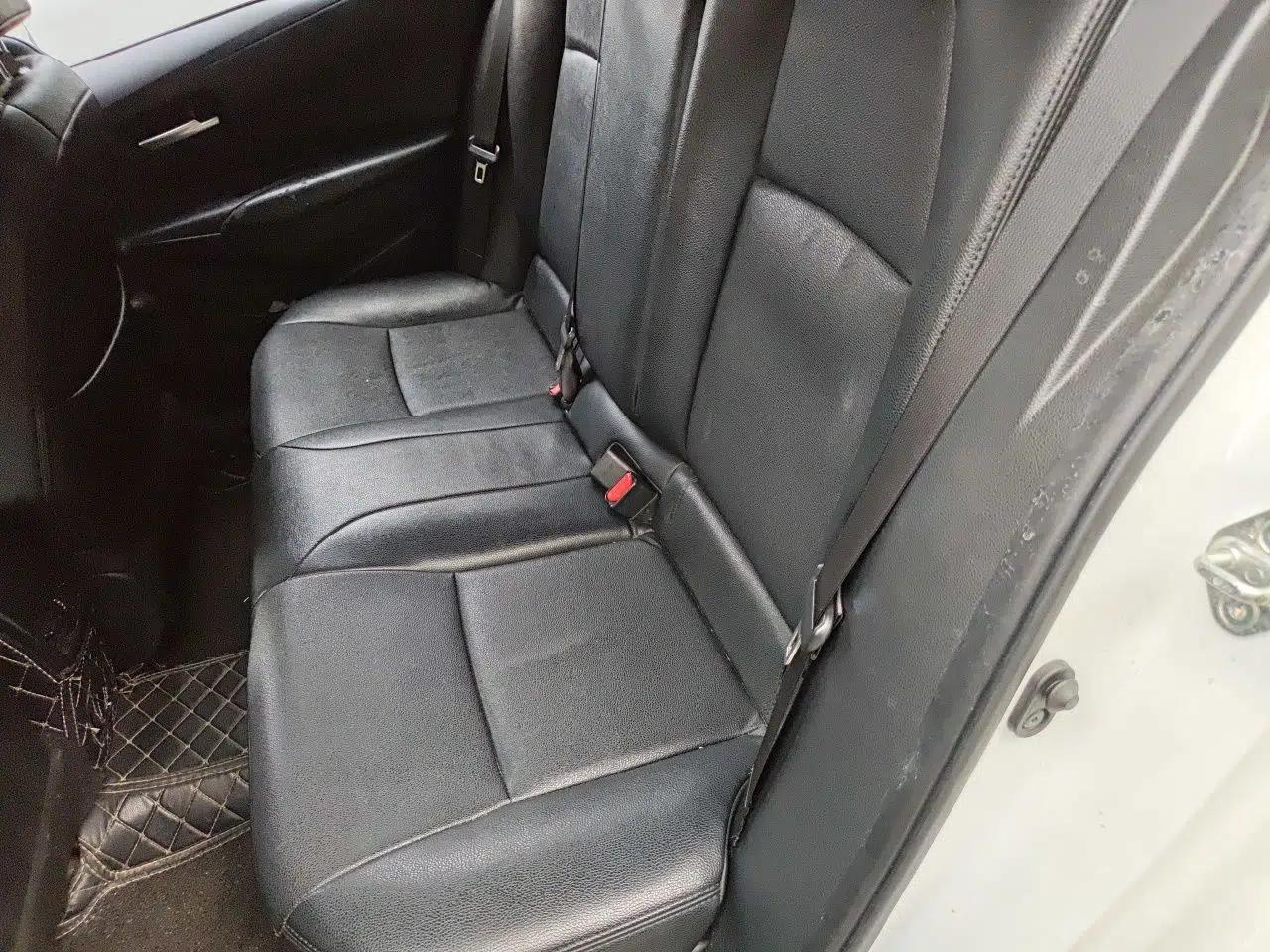 Toyota Levin 2022 Dual-Motor 1.8H E-CVT Leading Edition — миниатюра 17