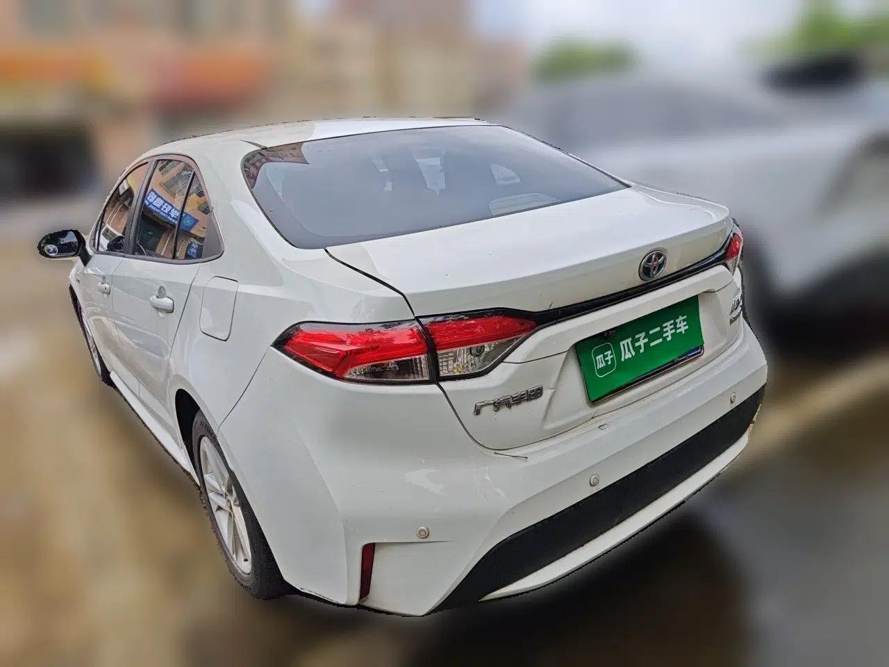 Toyota Levin 2022 Dual-Motor 1.8H E-CVT Leading Edition — миниатюра 4