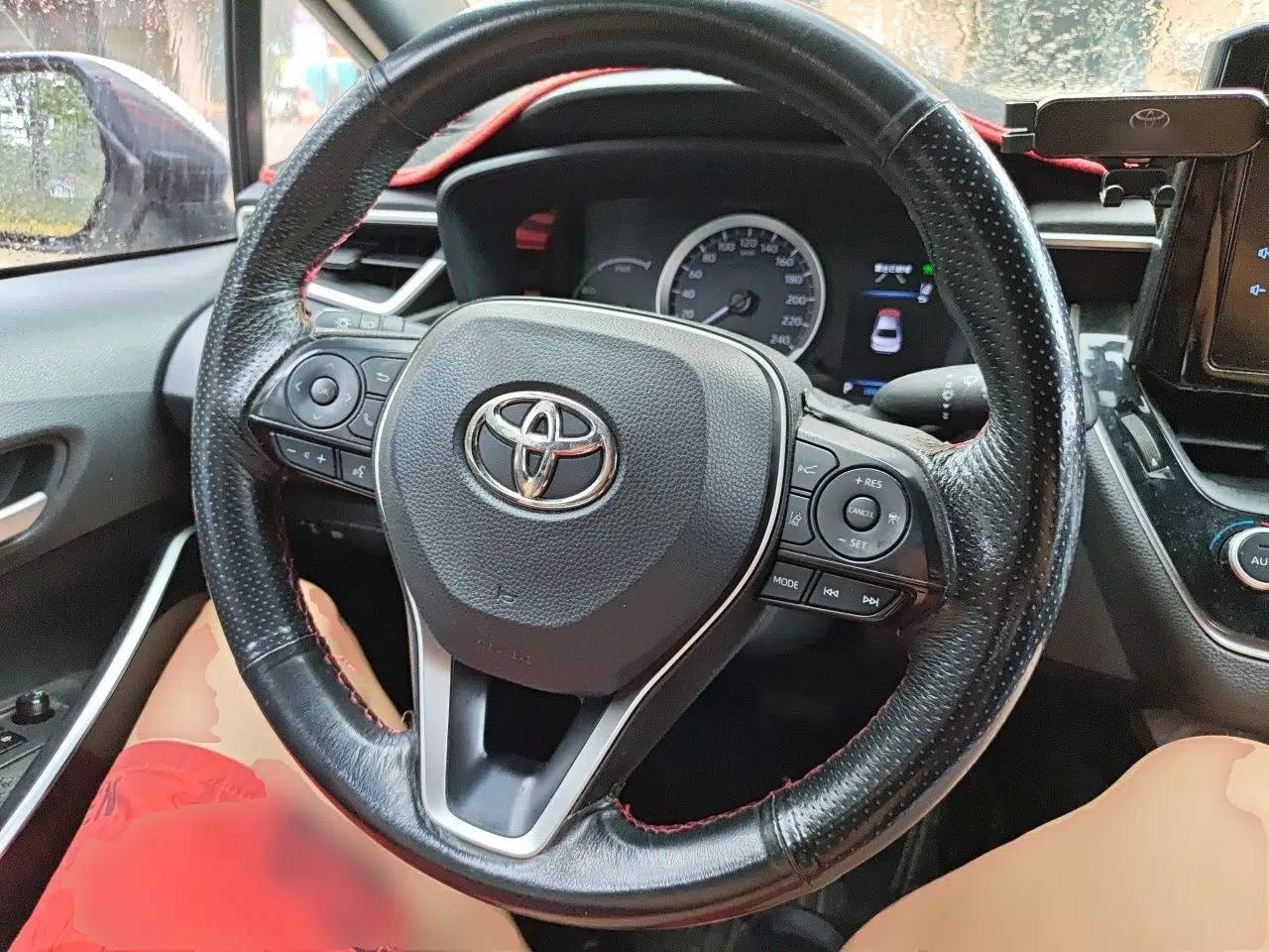 Toyota Levin 2022 Dual-Motor 1.8H E-CVT Leading Edition — миниатюра 10