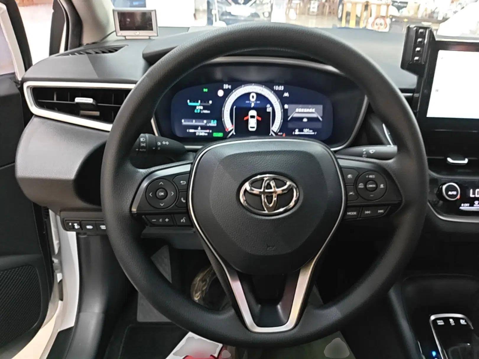 Toyota Levin 2023 Smart Electric Hybrid Dual-Engine 1.8L Luxury Edition — миниатюра 13