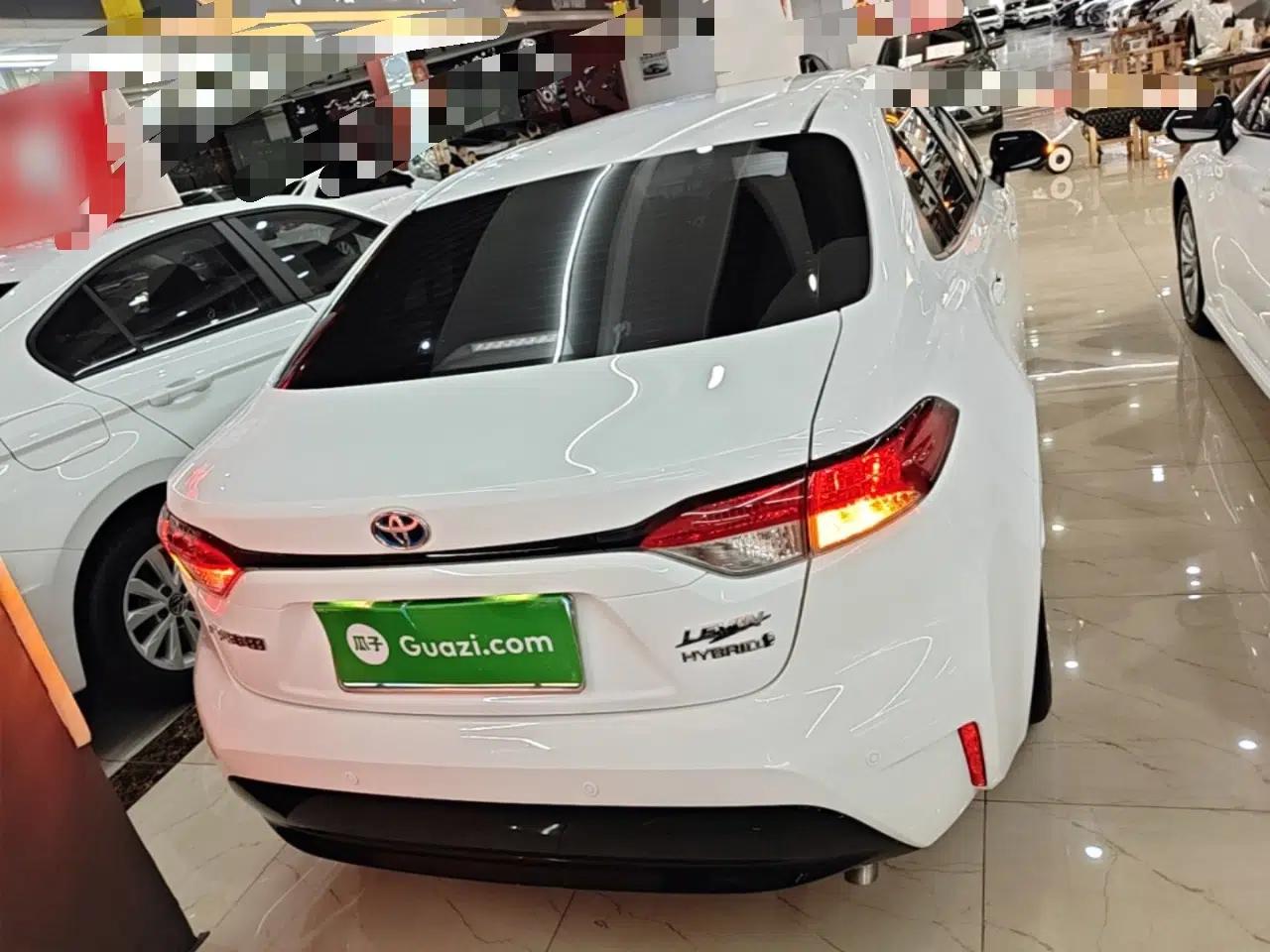 Toyota Levin 2023 Smart Electric Hybrid Dual-Engine 1.8L Luxury Edition — миниатюра 5