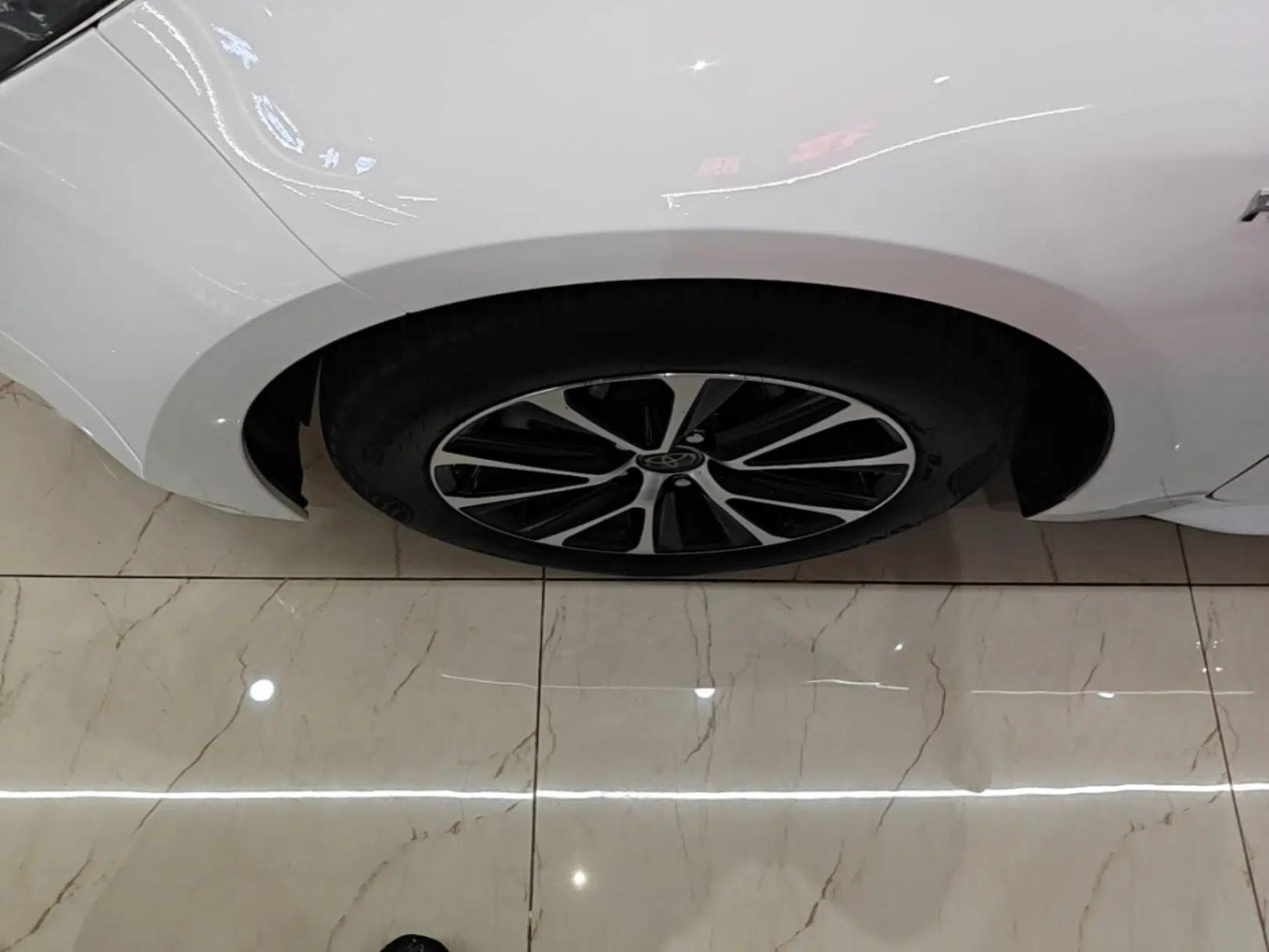 Toyota Levin 2023 Smart Electric Hybrid Dual-Engine 1.8L Luxury Edition — миниатюра 10