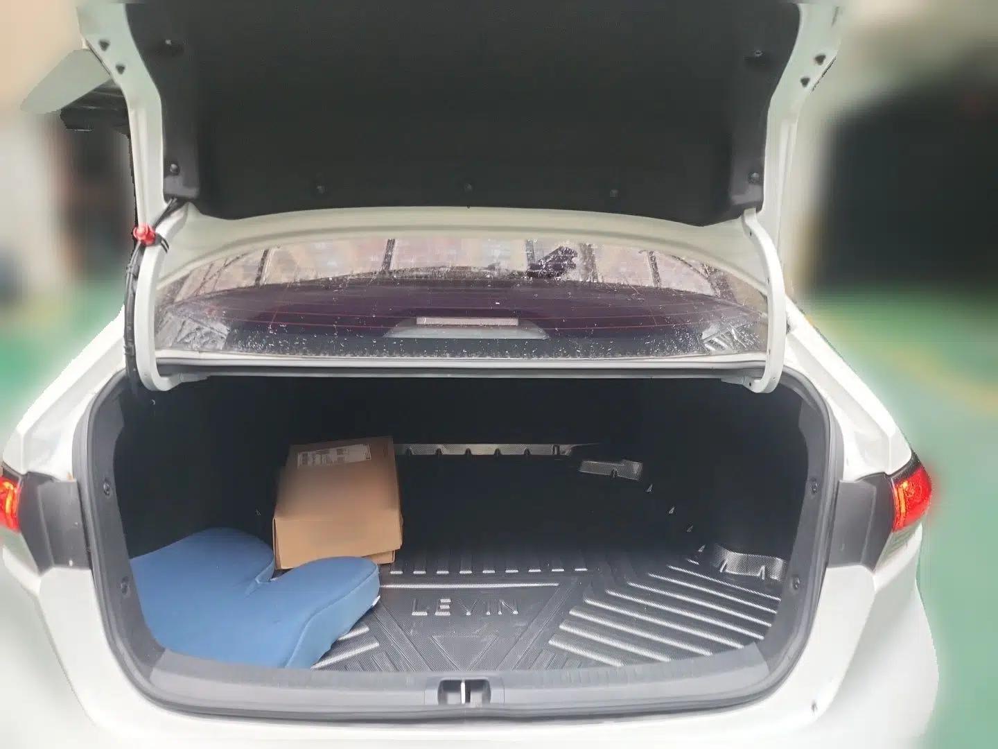 Toyota Levin 2023 Smart Electric Hybrid Dual-Engine 1.8L Sport Edition — миниатюра 19