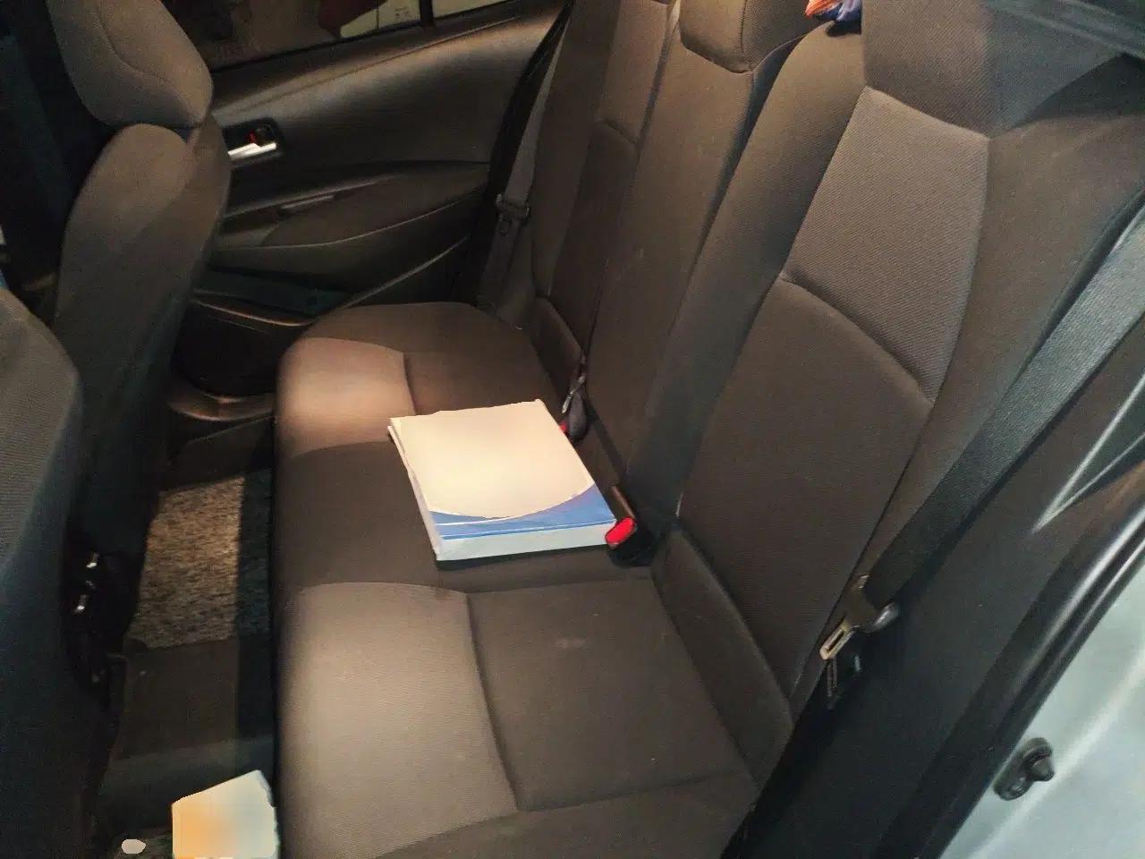 Toyota Levin 2021 Dual-Engine 1.8H E-CVT Luxury Edition — миниатюра 17