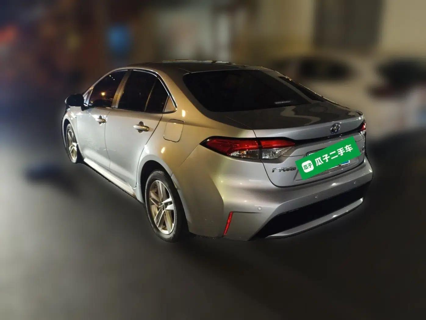 Toyota Levin 2021 Dual-Engine 1.8H E-CVT Luxury Edition — миниатюра 4