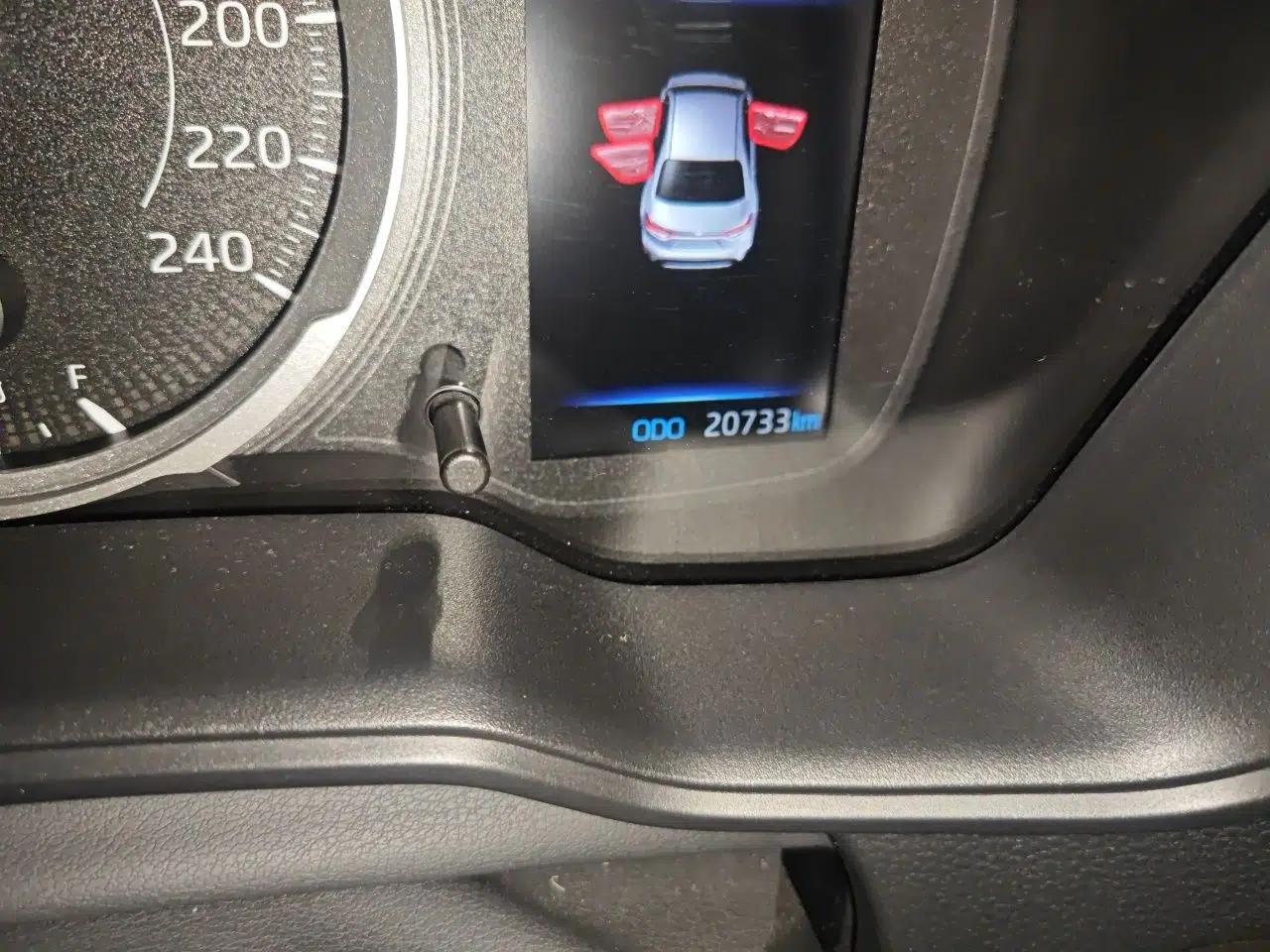 Toyota Levin 2021 185T CVT Luxury Edition — миниатюра 12