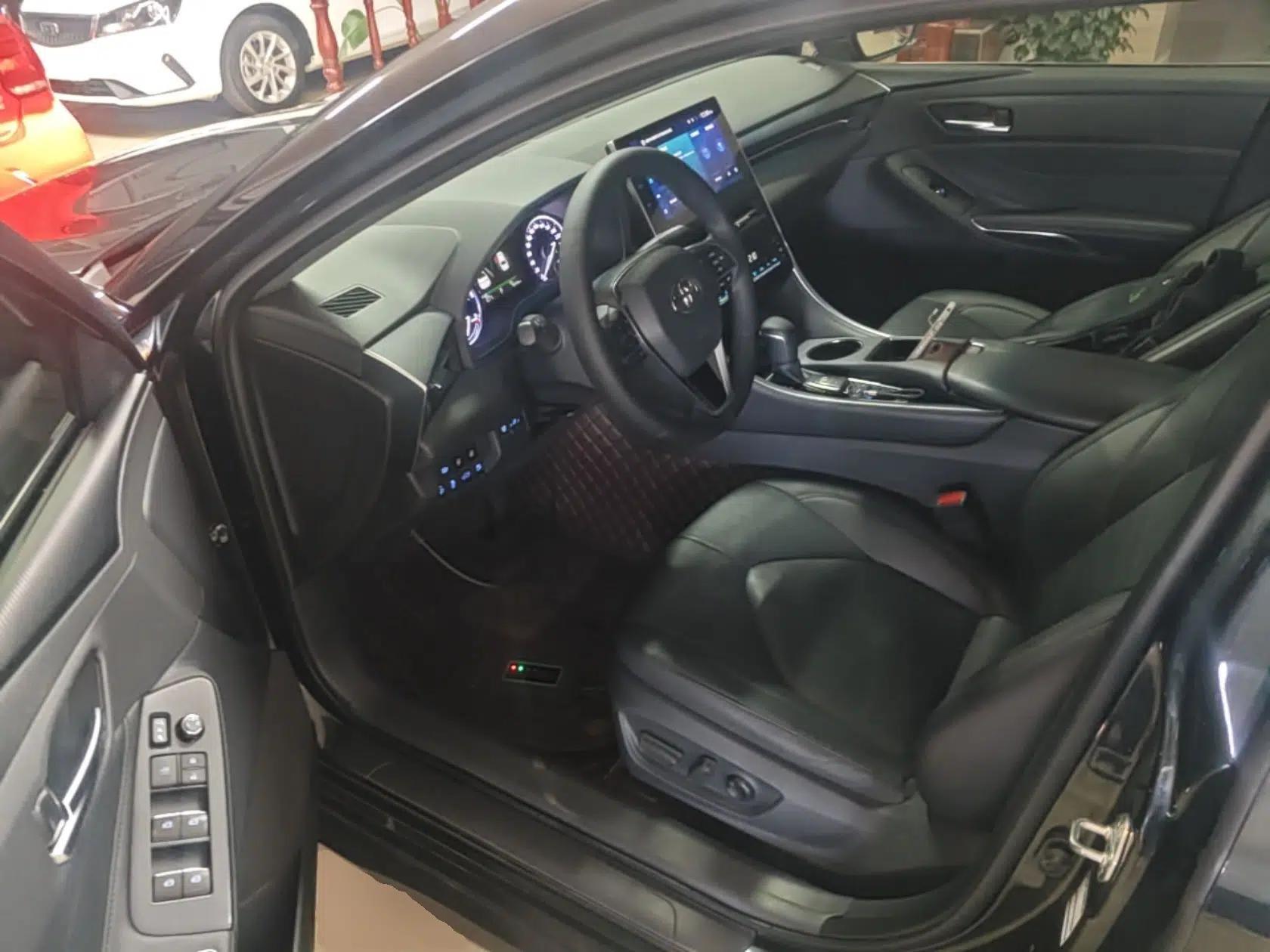 Toyota Avalon 2022 Dual-Engine 2.5L Luxury Edition — миниатюра 18