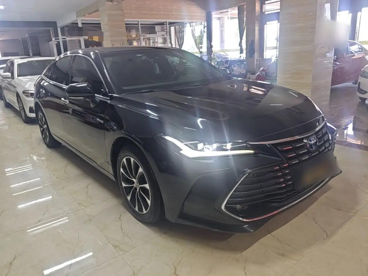 Toyota Avalon 2022 Dual-Engine 2.5L Luxury Edition — миниатюра 3