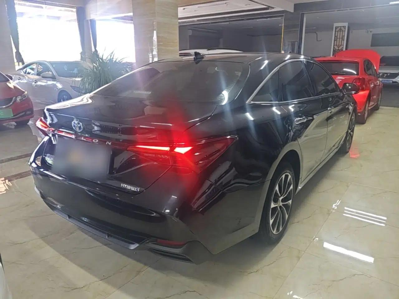 Toyota Avalon 2022 Dual-Engine 2.5L Luxury Edition — миниатюра 6