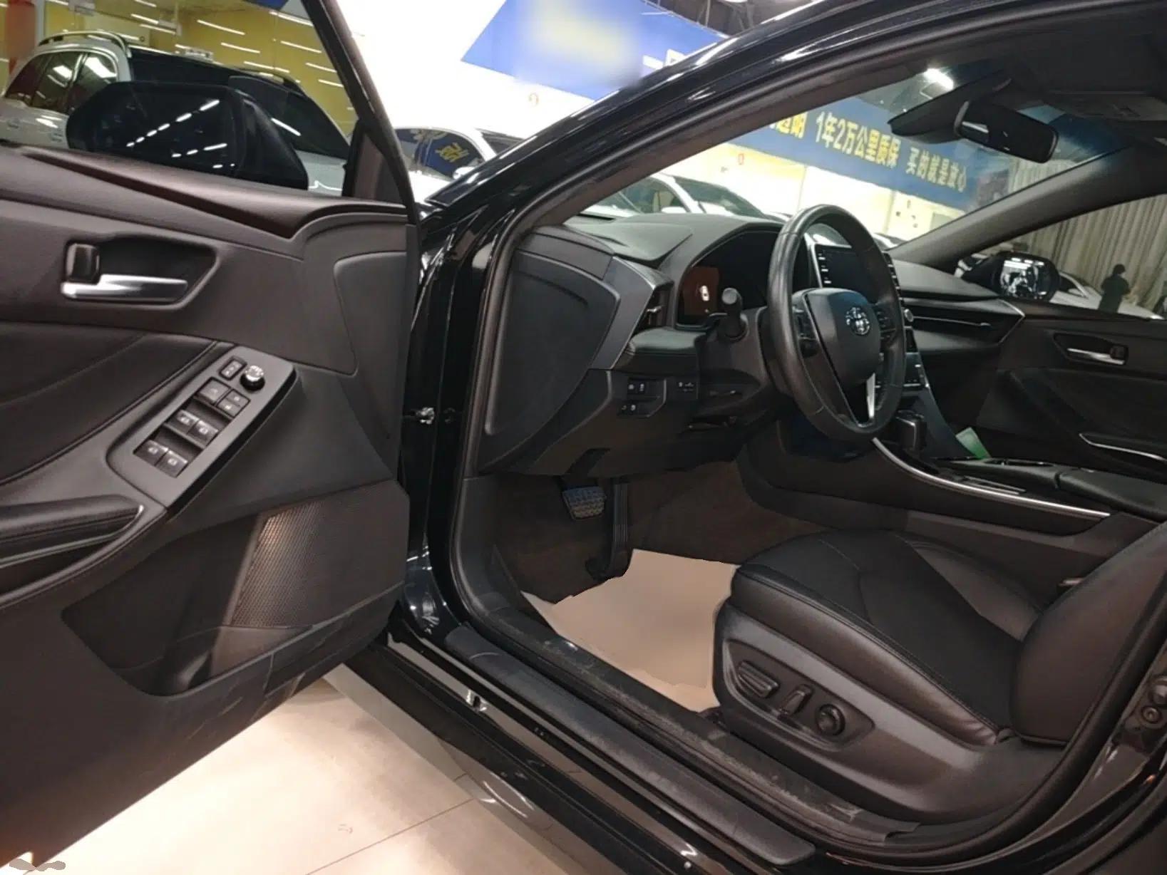 Toyota Avalon 2022 2.0L Luxury Edition — миниатюра 18