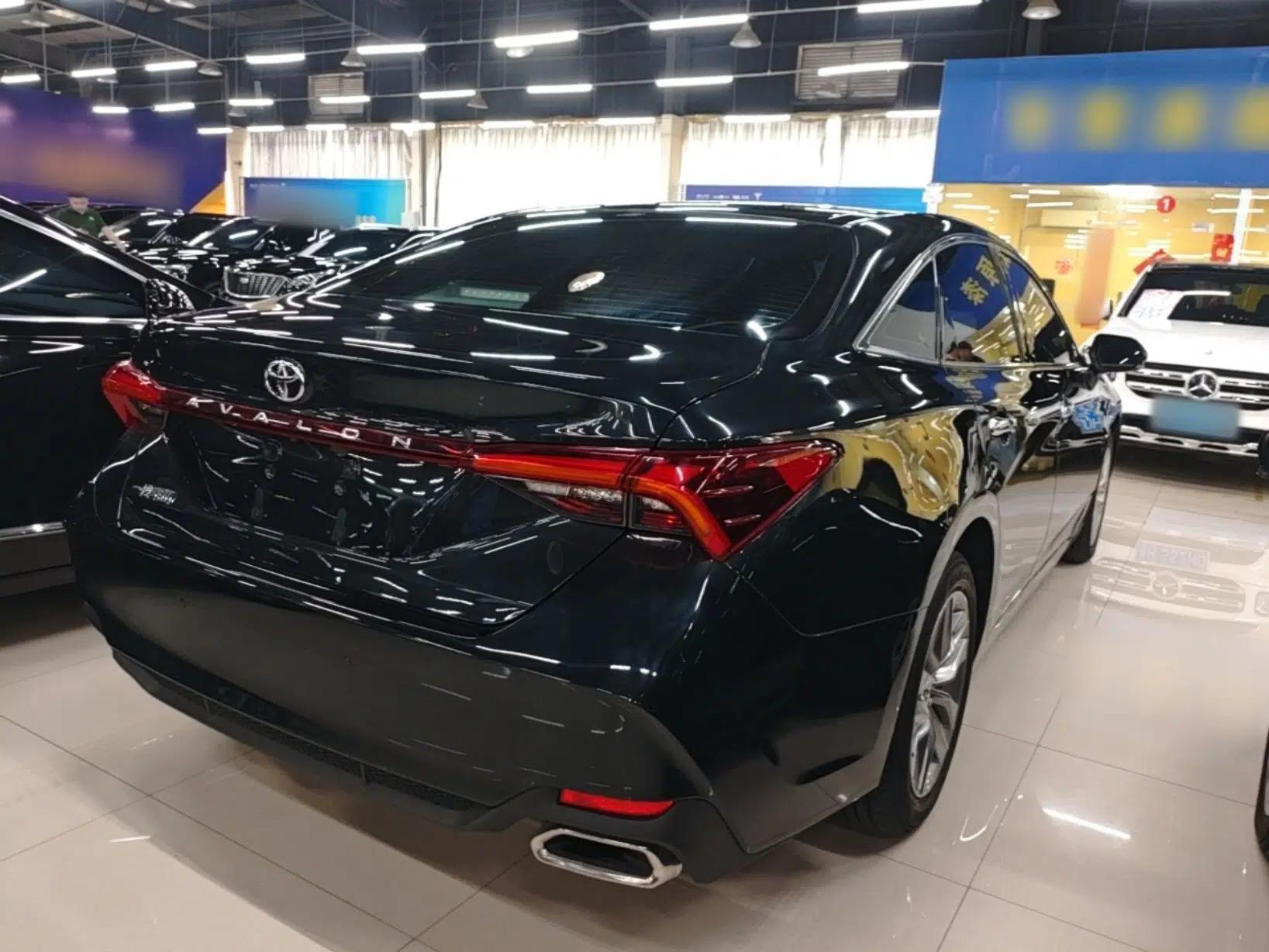 Toyota Avalon 2022 2.0L Luxury Edition — миниатюра 6