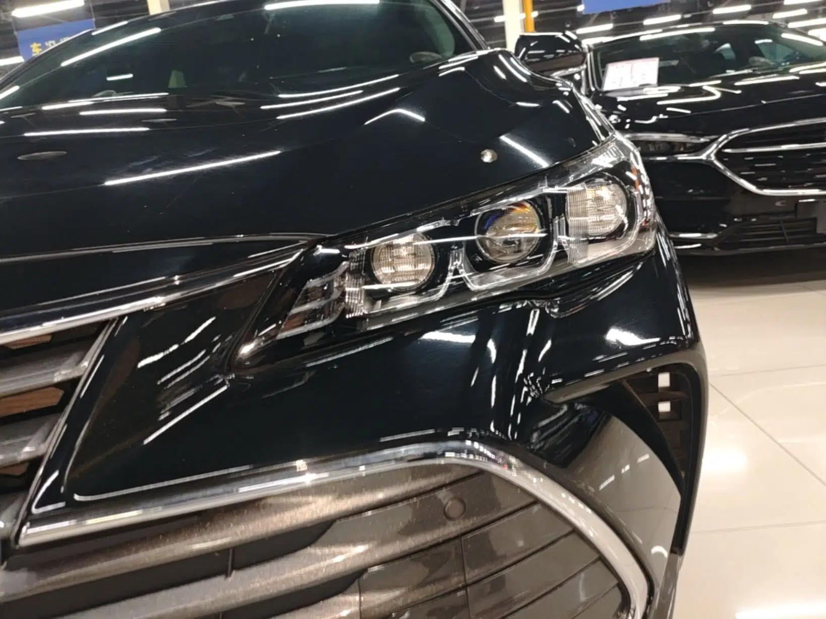 Toyota Avalon 2022 2.0L Luxury Edition — миниатюра 8