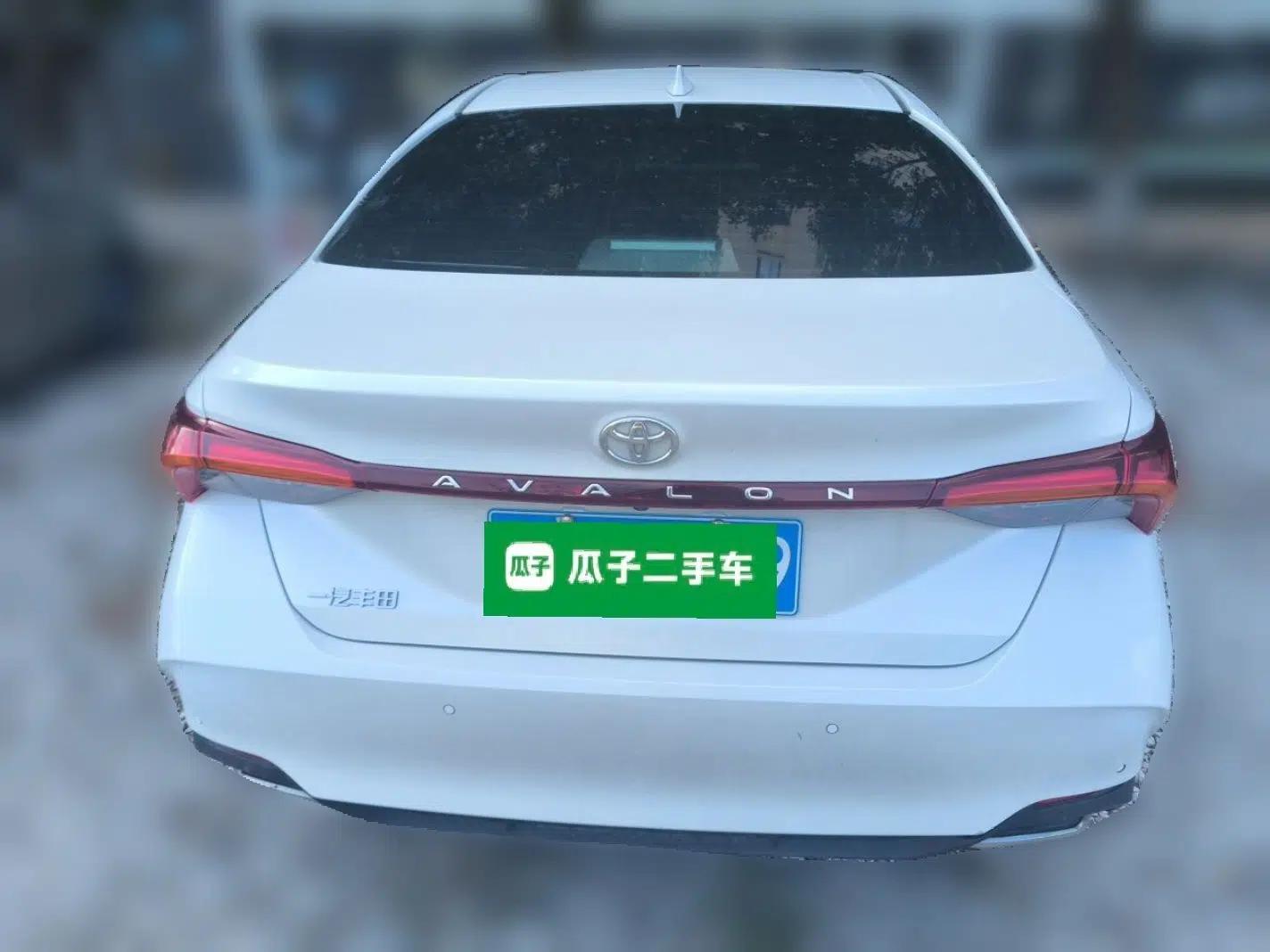 Toyota Avalon 2024 2.0L Premium Edition — миниатюра 5