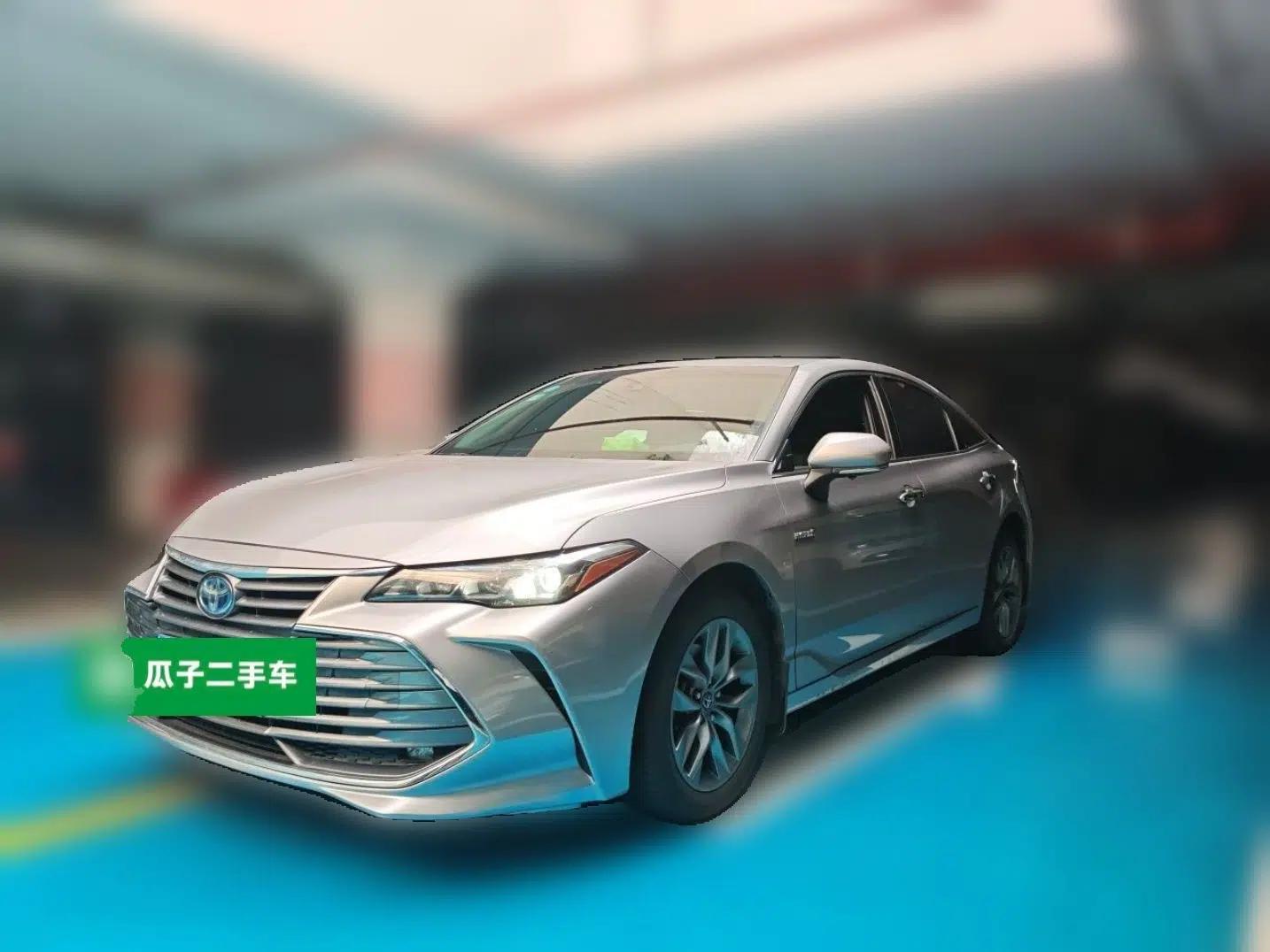 Toyota Avalon 2019 Dual-Engine 2.5L Luxury Edition China VI Standard — миниатюра 1