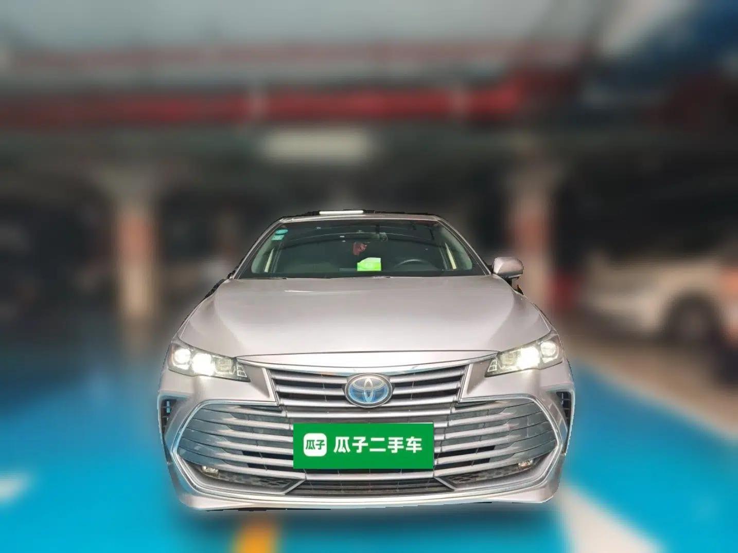 Toyota Avalon 2019 Dual-Engine 2.5L Luxury Edition China VI Standard — миниатюра 2