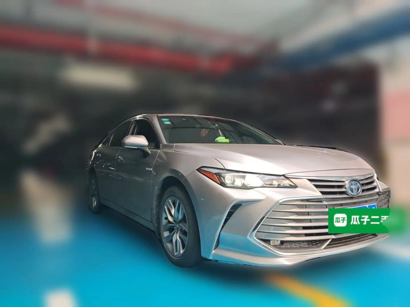 Toyota Avalon 2019 Dual-Engine 2.5L Luxury Edition China VI Standard — миниатюра 3