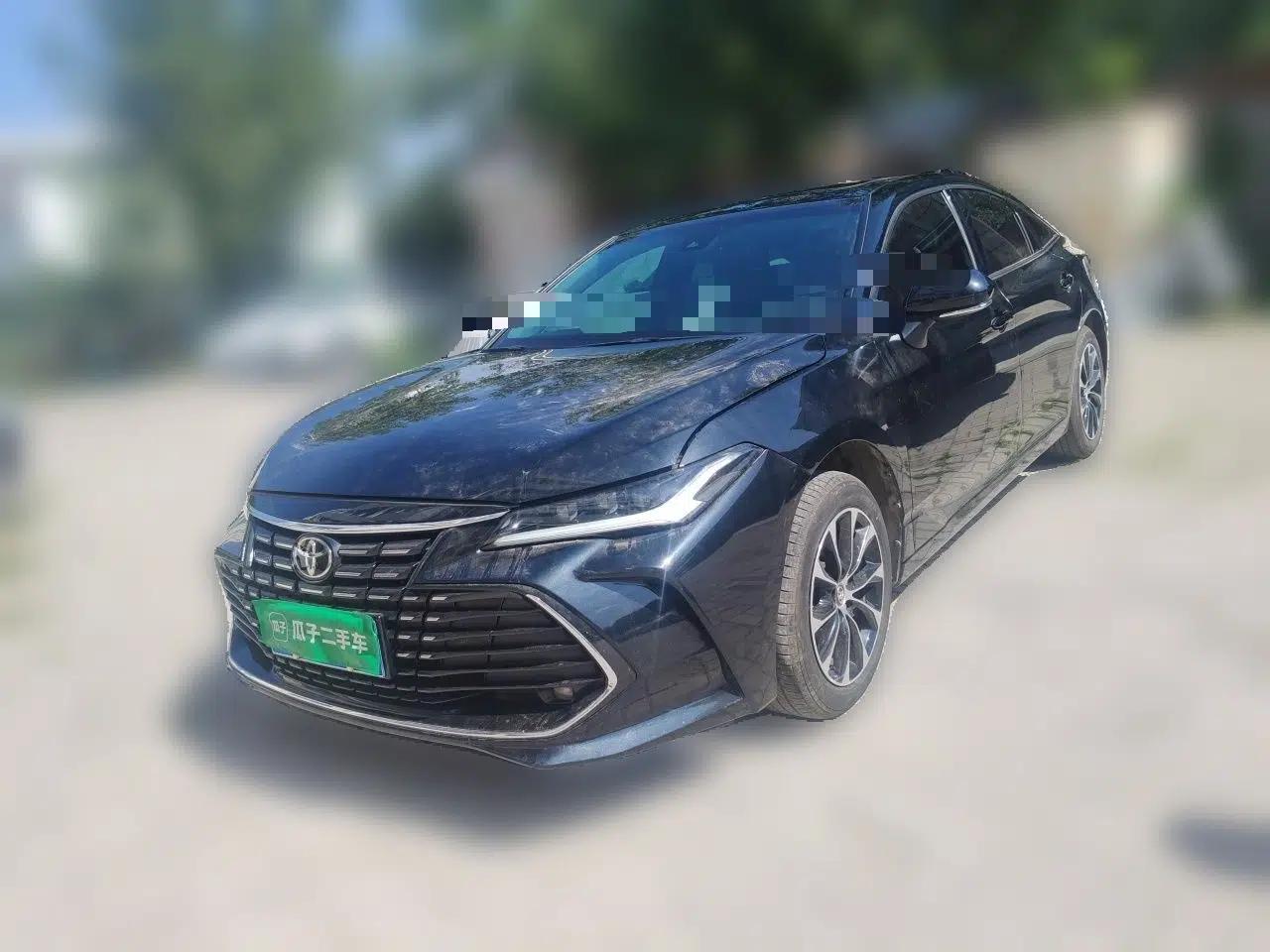 Toyota Avalon 2023 2.0L Premium Edition — миниатюра 1