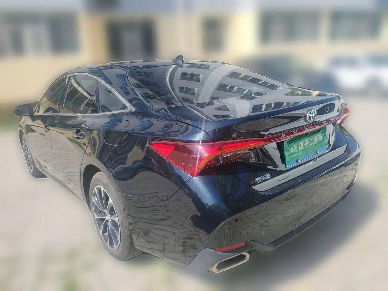 Toyota Avalon 2023 2.0L Premium Edition — миниатюра 4