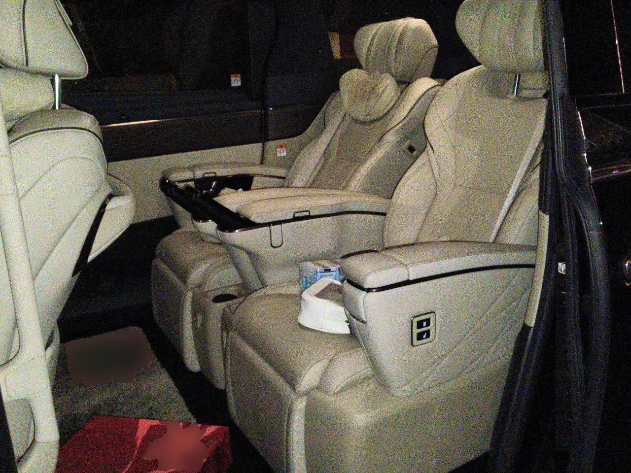 Toyota Vellfire 2024 Crown Dual-Engine 2.5L Supreme Executive Edition — миниатюра 17