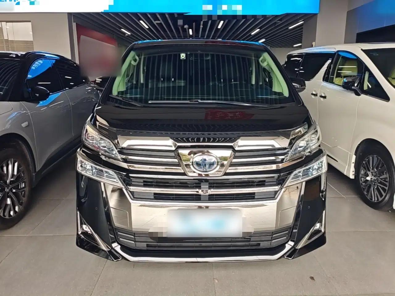 Toyota Vellfire 2019 Dual-Engine 2.5L HV Luxury Edition — миниатюра 2
