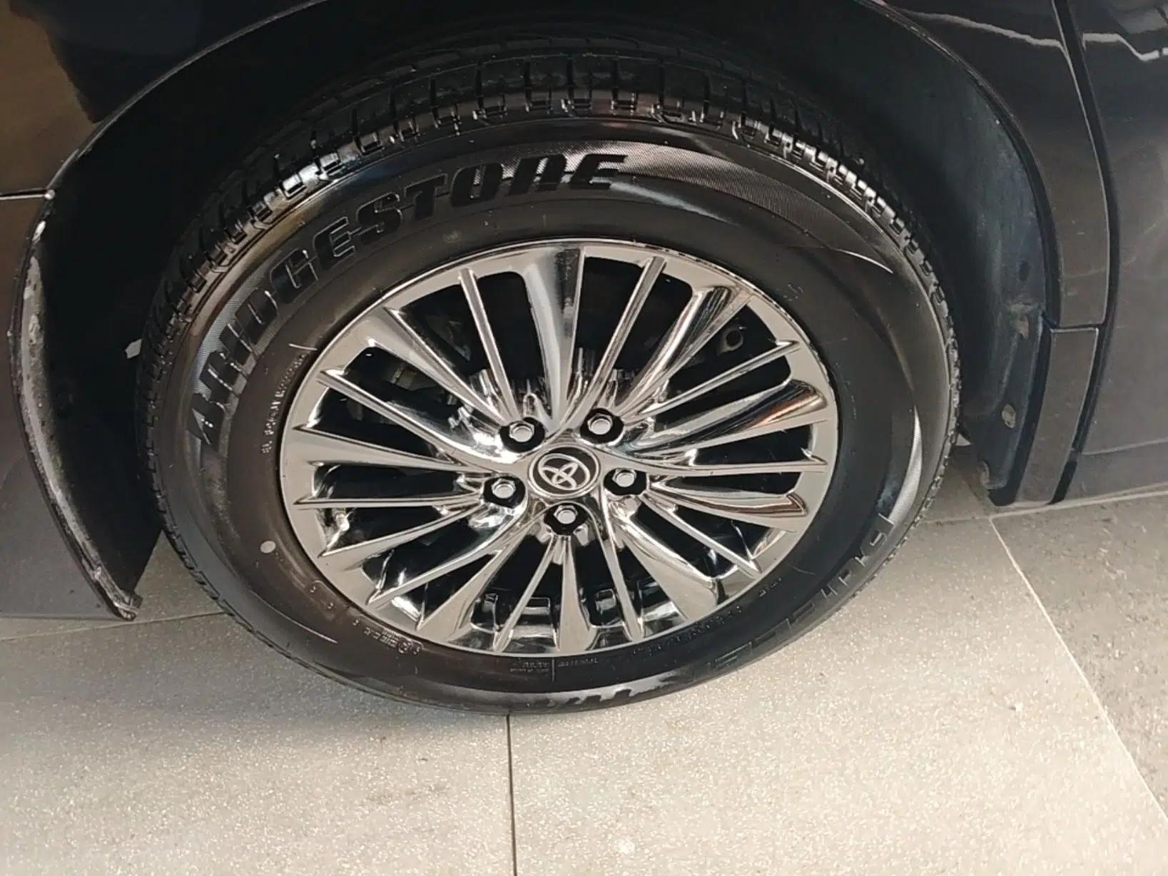 Toyota Vellfire 2019 Dual-Engine 2.5L HV Luxury Edition — миниатюра 11