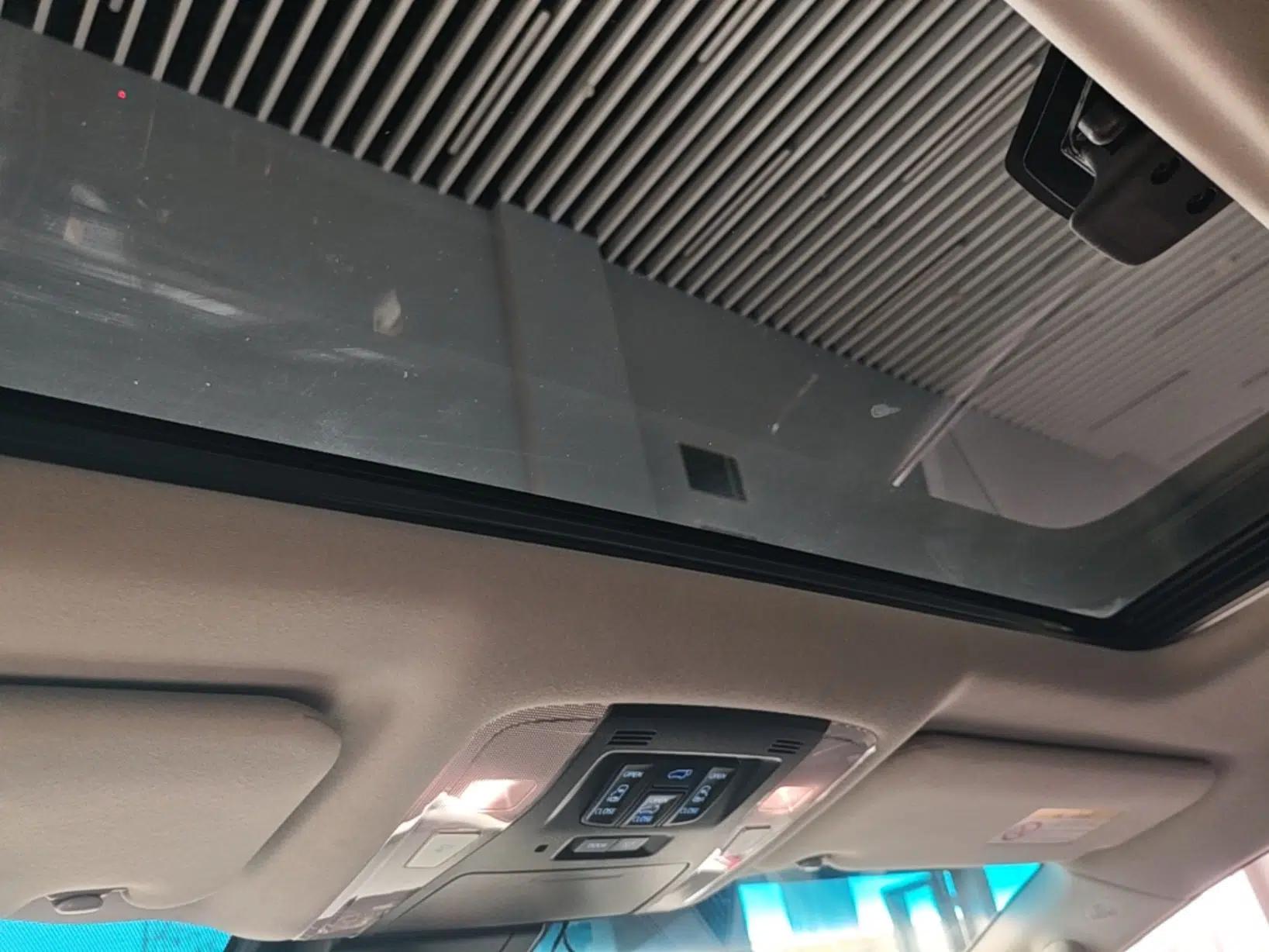 Toyota Vellfire 2019 Dual-Engine 2.5L HV Luxury Edition — миниатюра 21