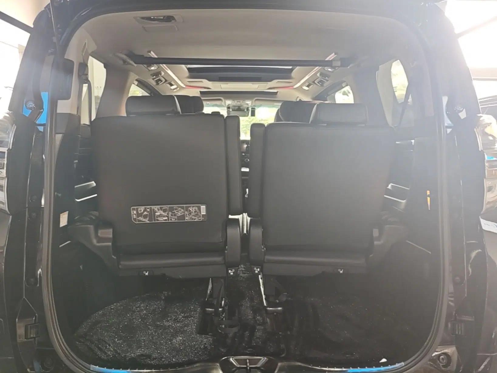 Toyota Vellfire 2019 Dual-Engine 2.5L HV Luxury Edition — миниатюра 22