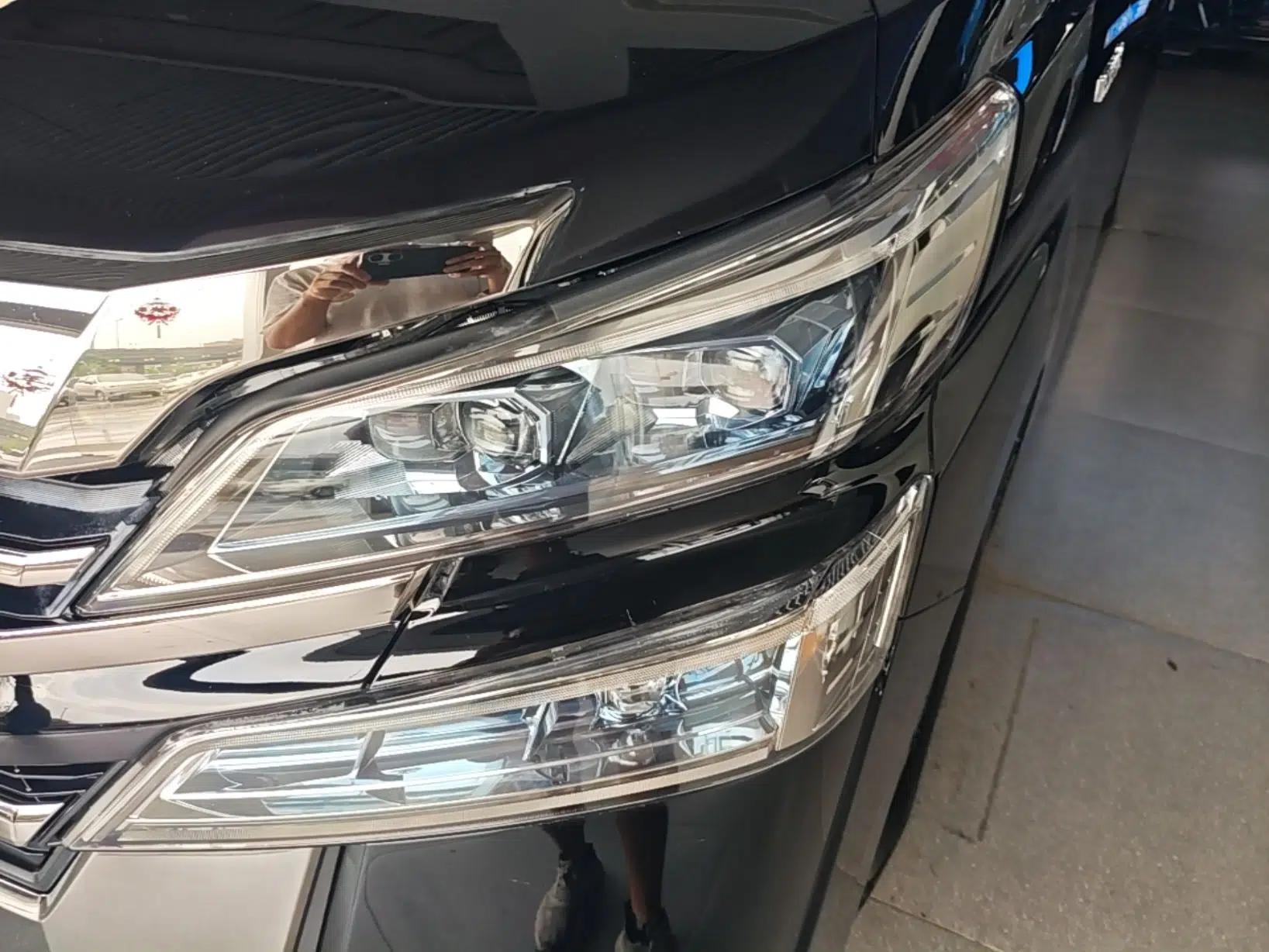 Toyota Vellfire 2019 Dual-Engine 2.5L HV Luxury Edition — миниатюра 8