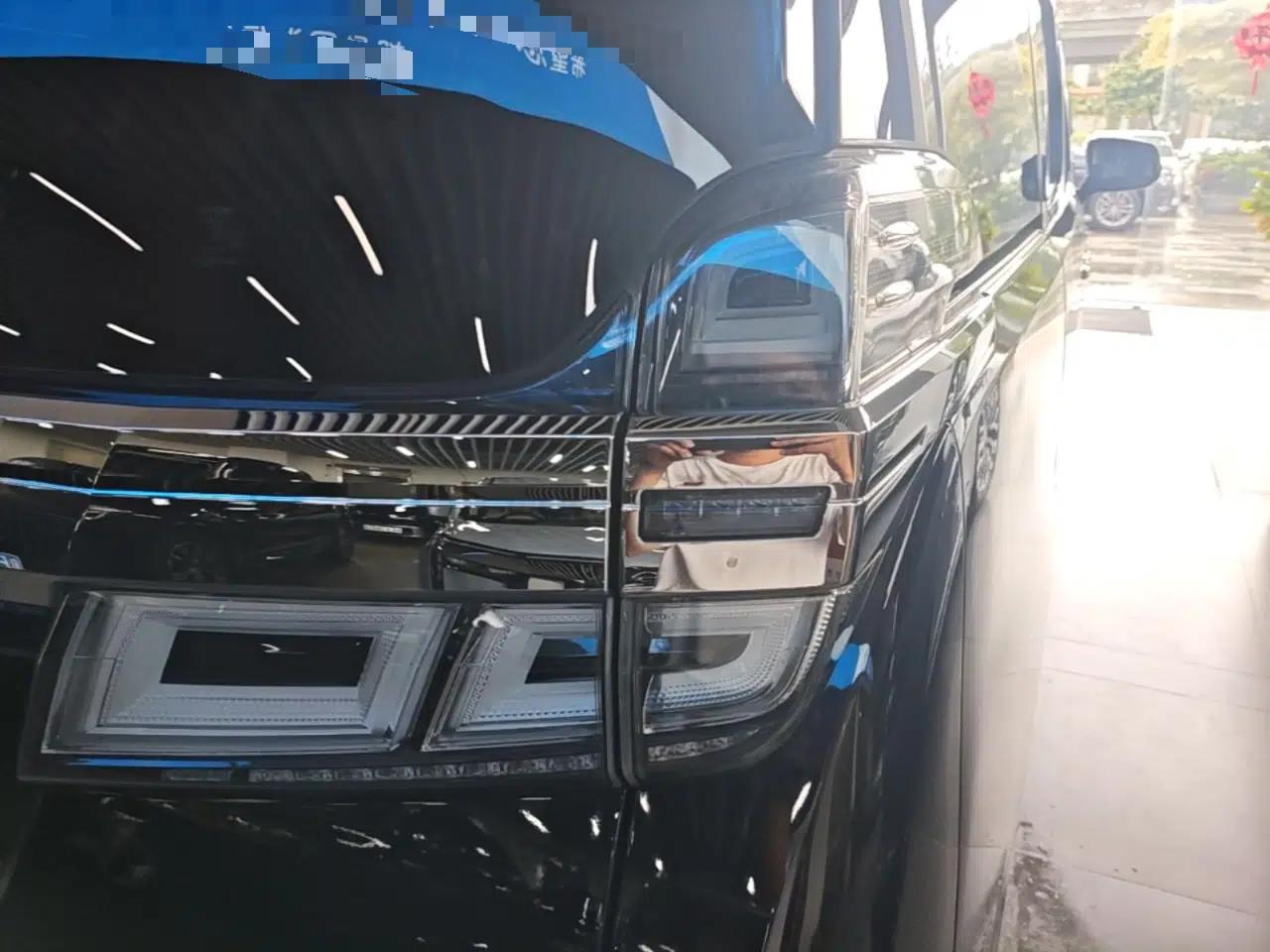 Toyota Vellfire 2019 Dual-Engine 2.5L HV Luxury Edition — миниатюра 9
