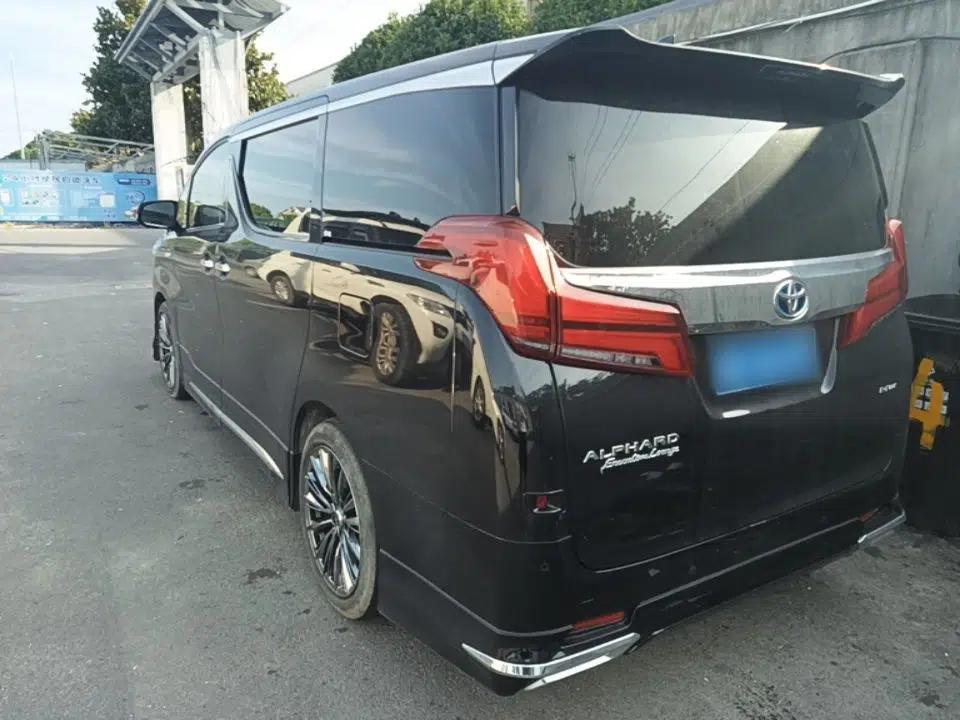 Toyota Vellfire 2023 Crown Dual-Engine 2.5L HV Prestige Edition — миниатюра 4