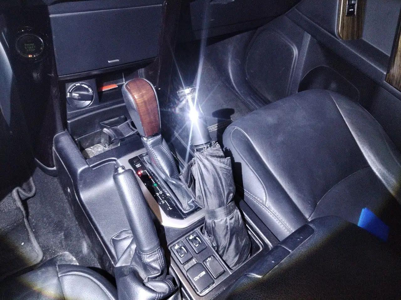 Toyota Prado 2015 2.7L Automatic Standard Edition — миниатюра 14